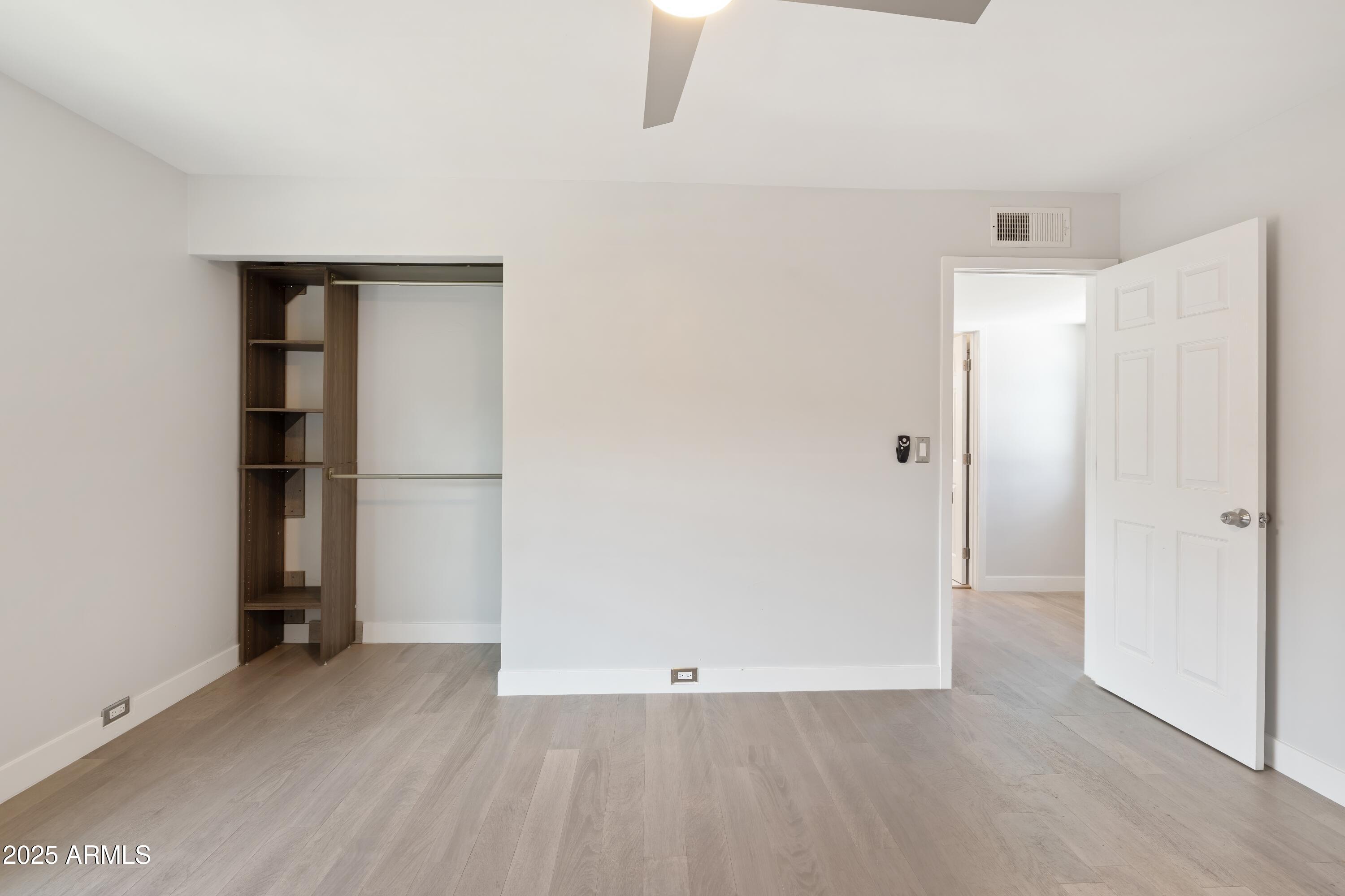 10420 N 11TH Street, 1