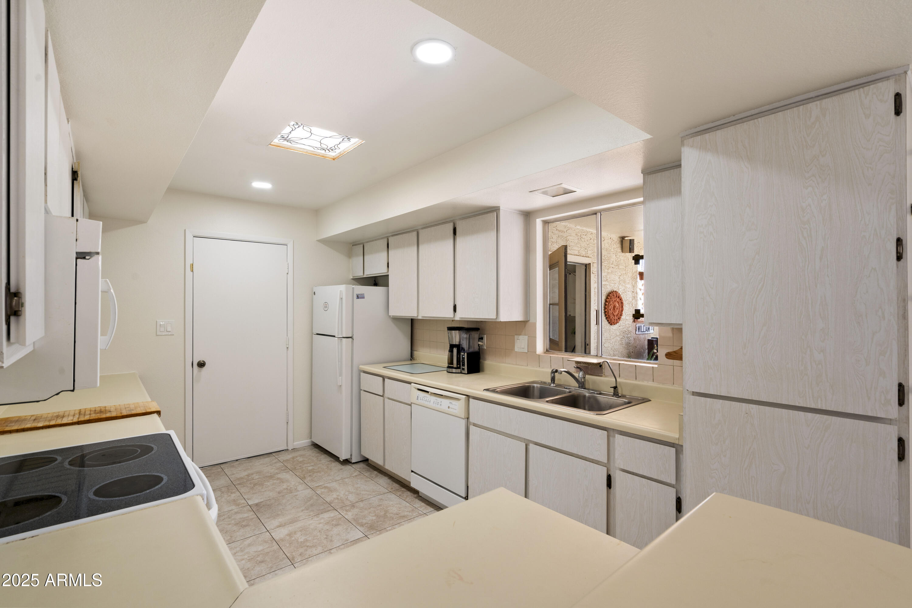 26402 S LAKEMONT Drive