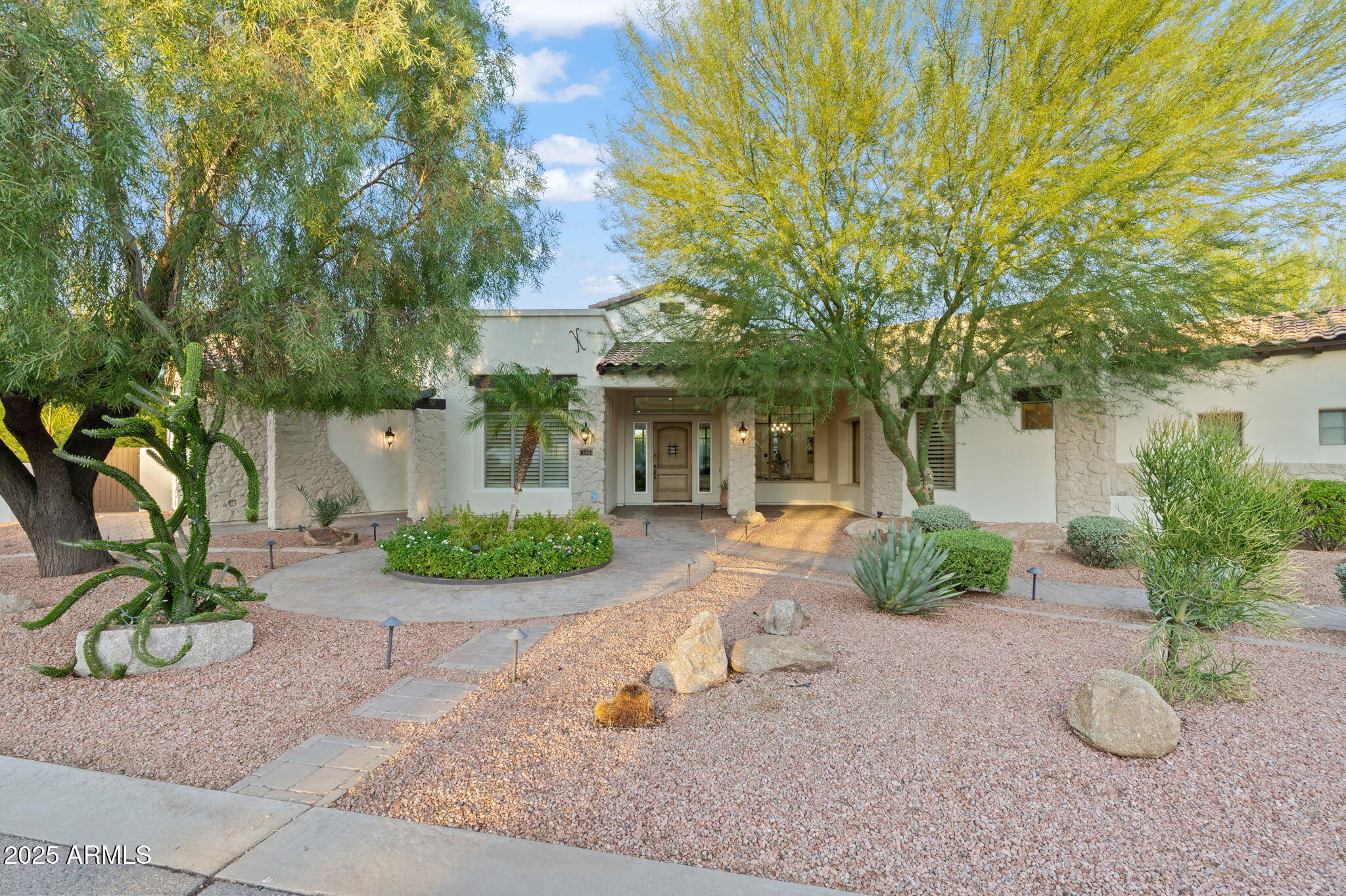 6211 N 74TH Place