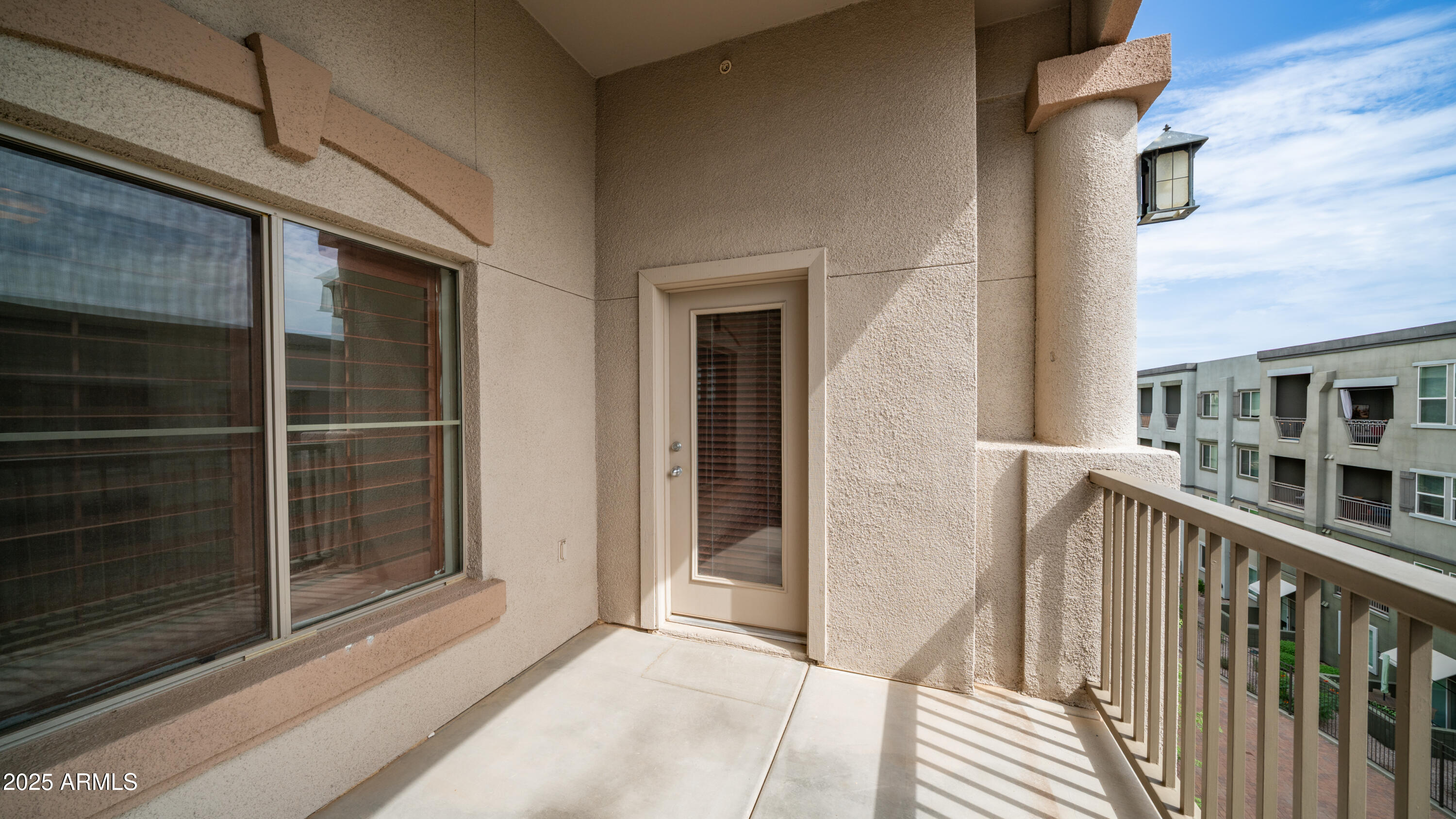 5450 E DEER VALLEY Drive 4019