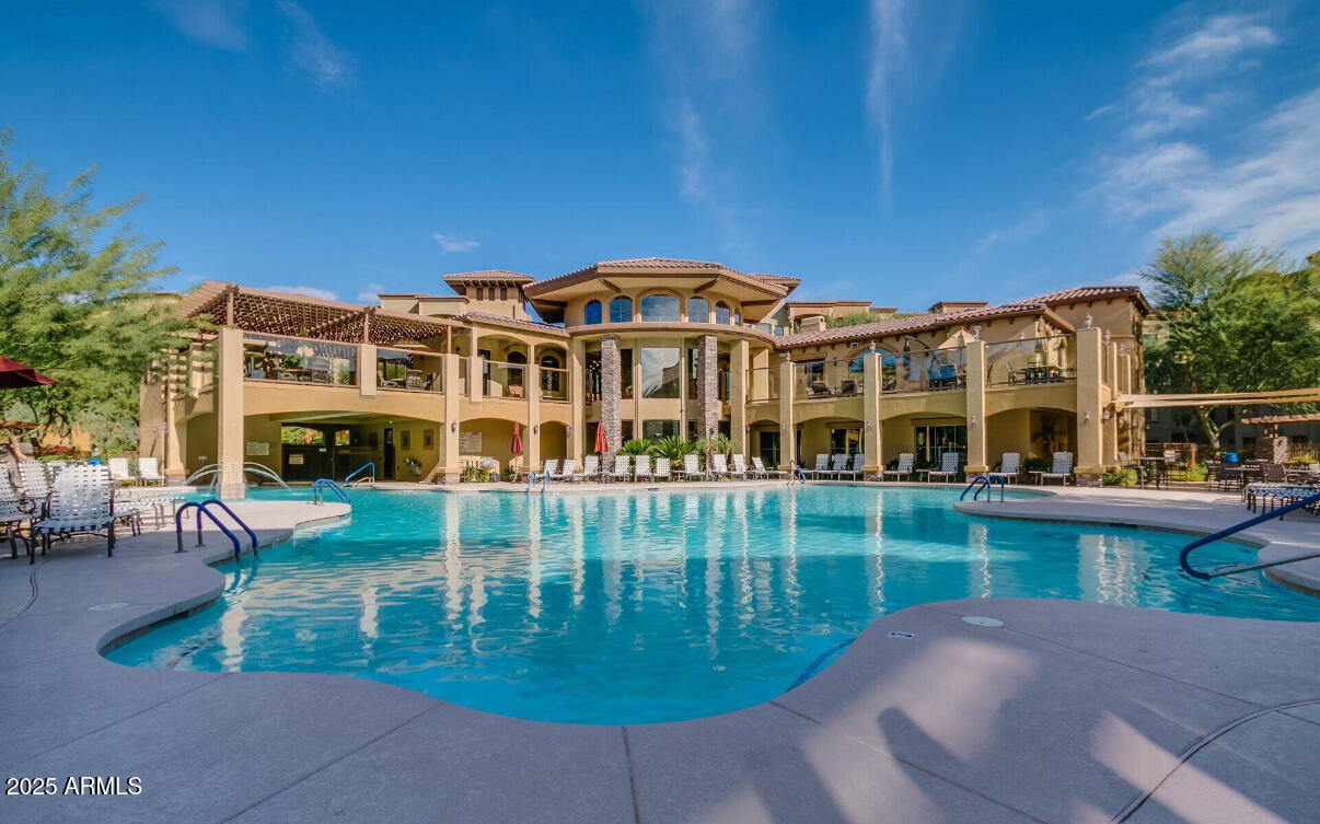 5450 E DEER VALLEY Drive 4019