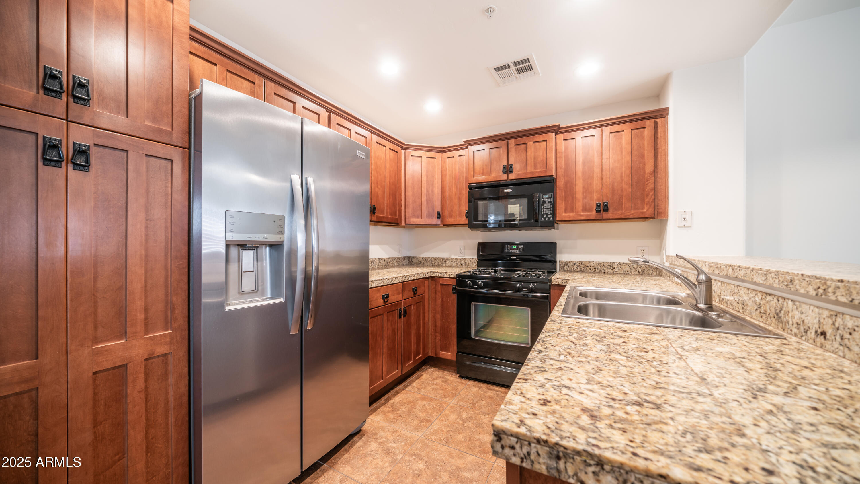 5450 E DEER VALLEY Drive 4019