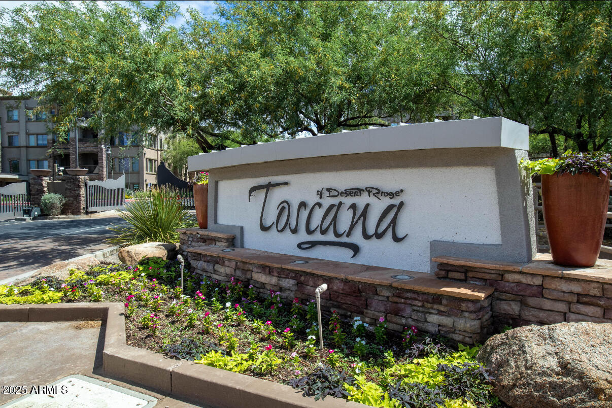 5450 E DEER VALLEY Drive 4019