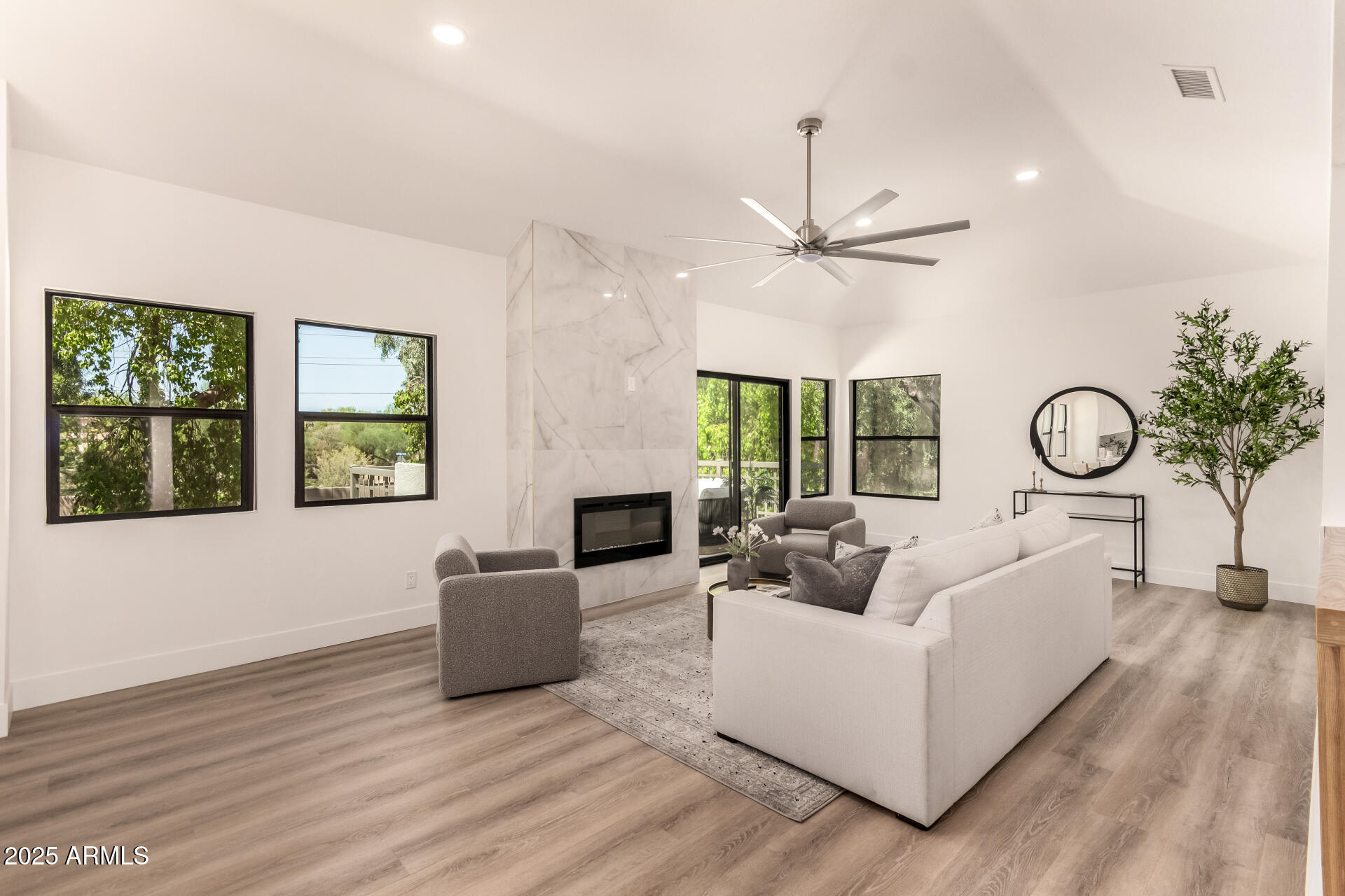 7272 E GAINEY RANCH Road 73