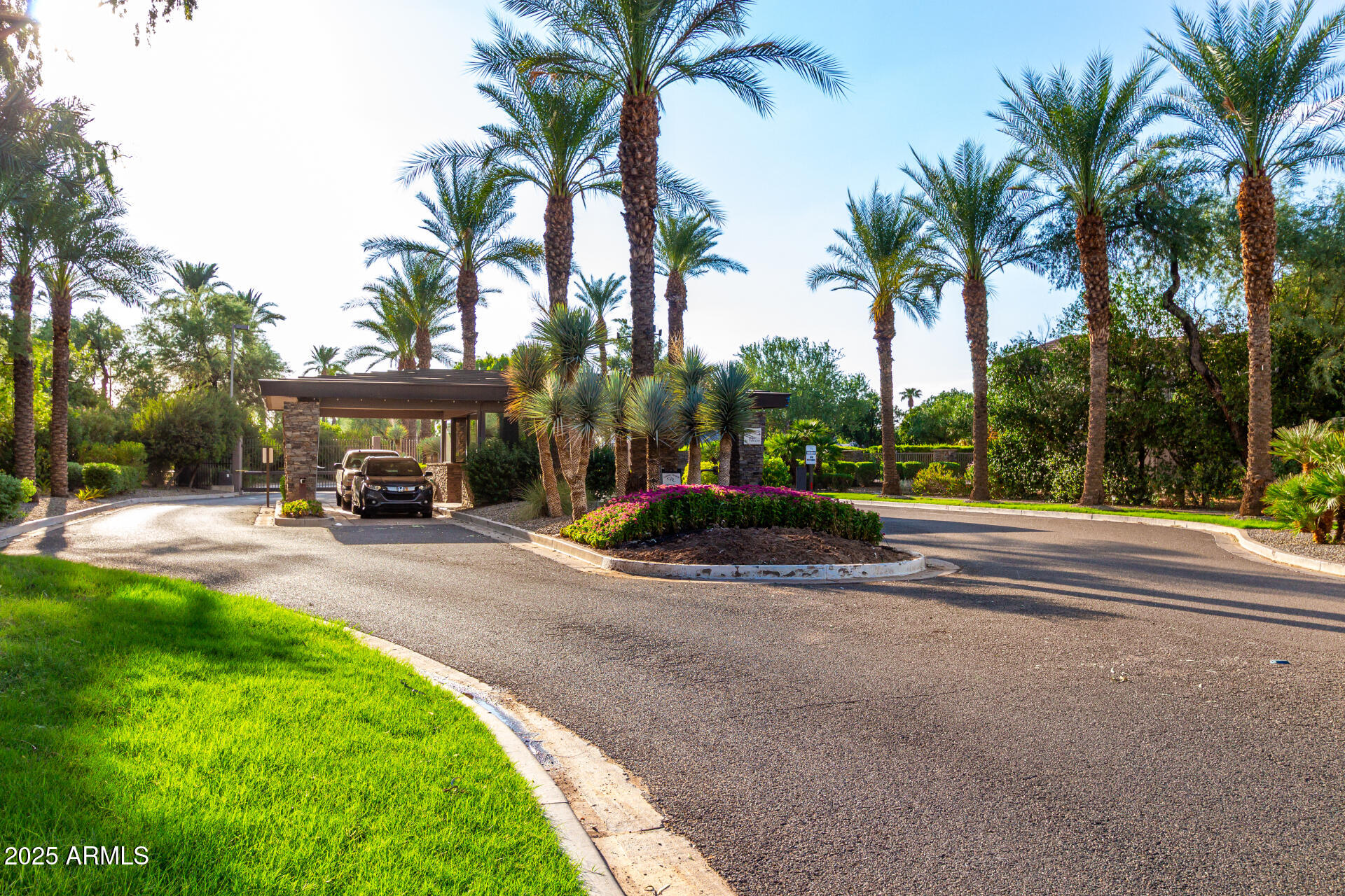7272 E GAINEY RANCH Road 73