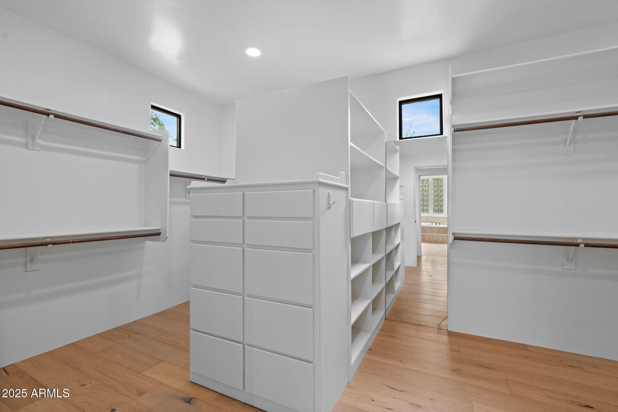 10040 E HAPPY VALLEY Road 365