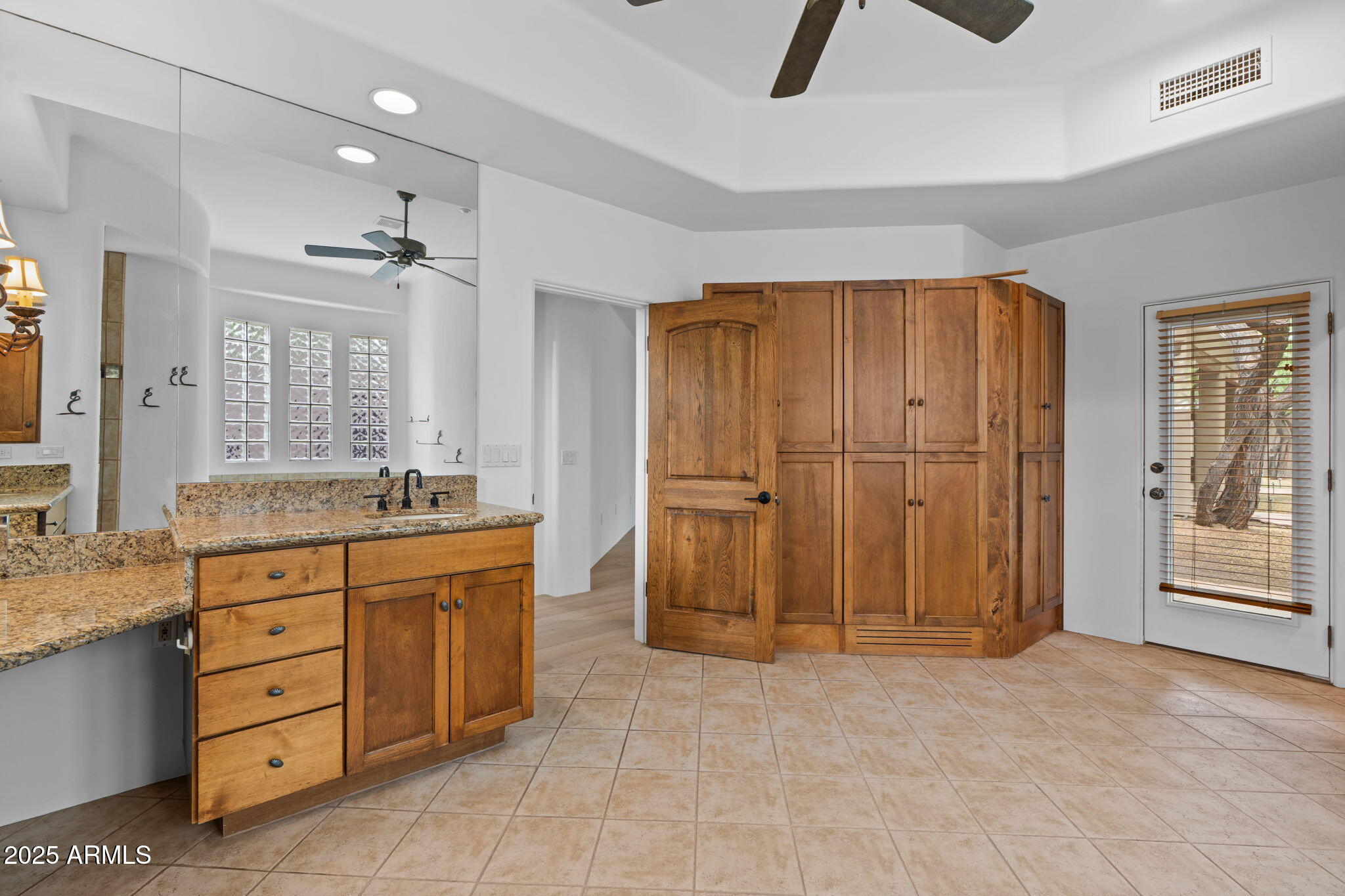 10040 E HAPPY VALLEY Road 365