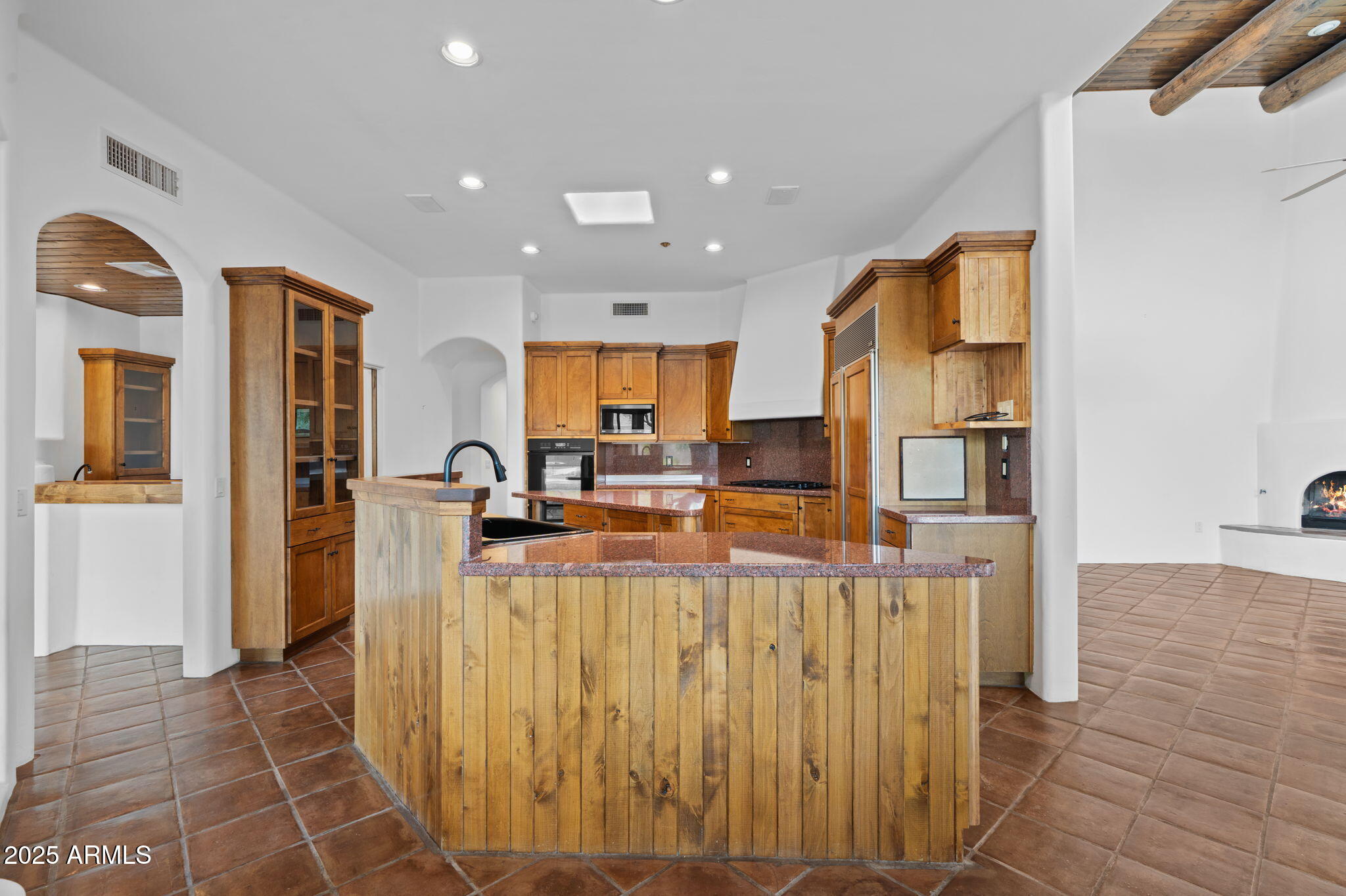 10040 E HAPPY VALLEY Road 365