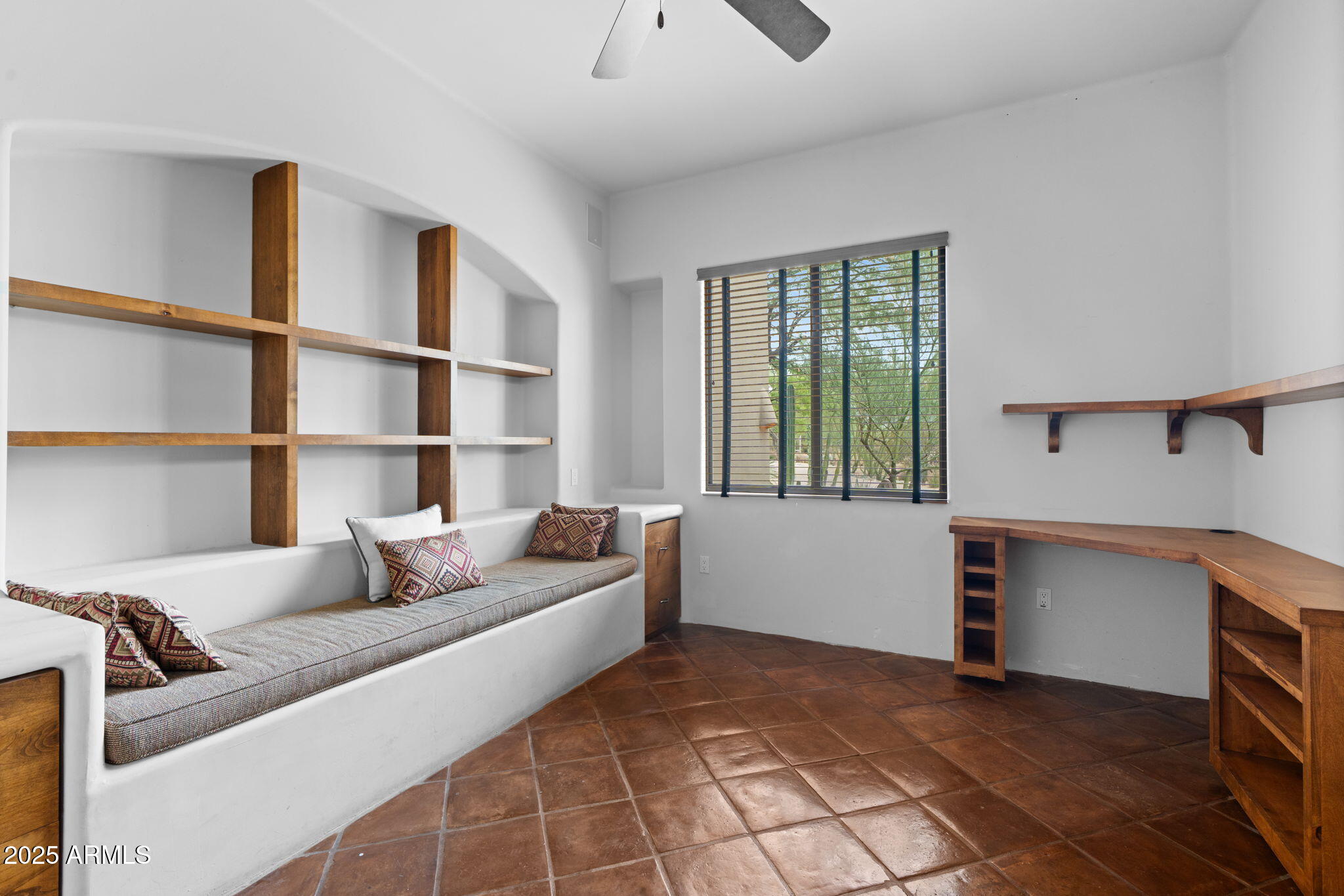 10040 E HAPPY VALLEY Road 365