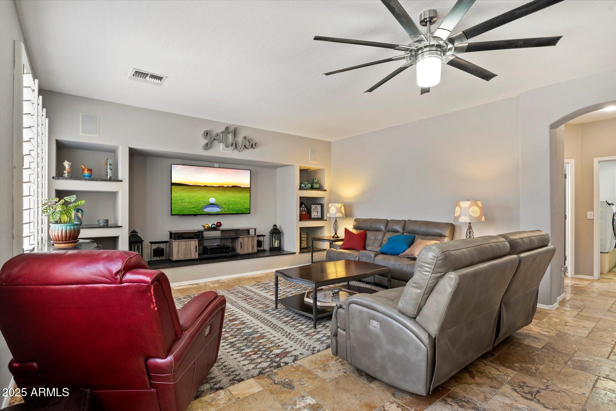 7239 W MONTE CRISTO Avenue