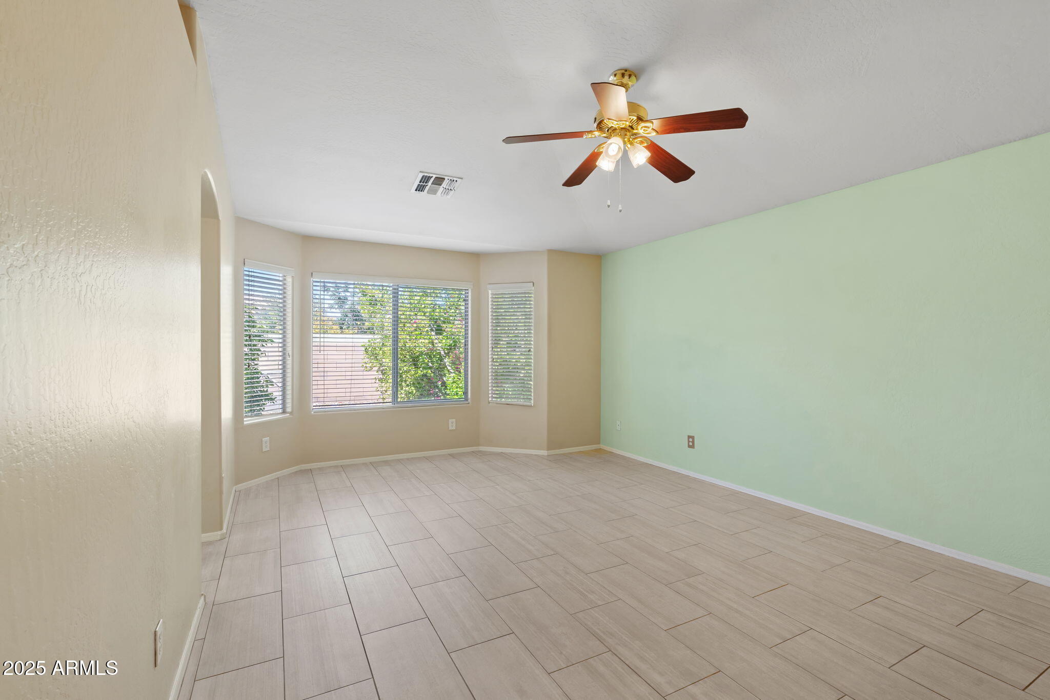 17532 W CARIBBEAN Lane