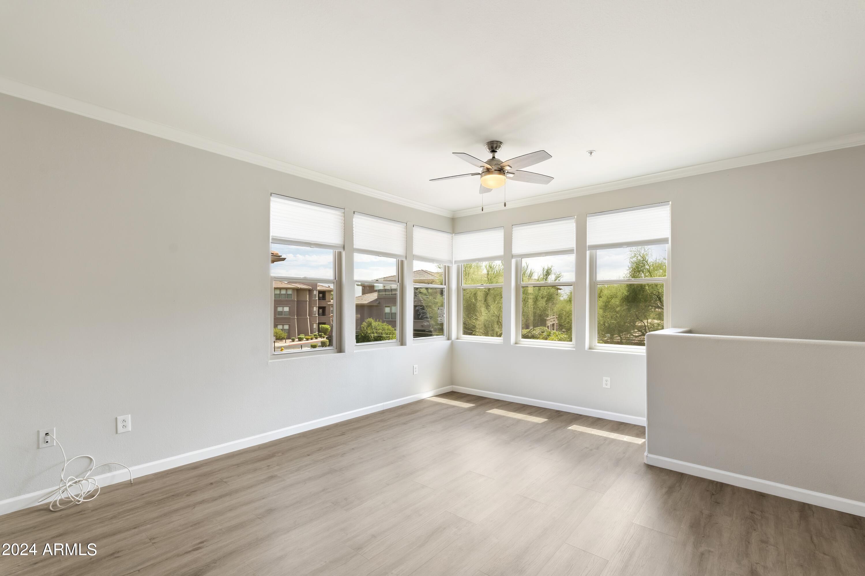 19777 N 76TH Street, 2216