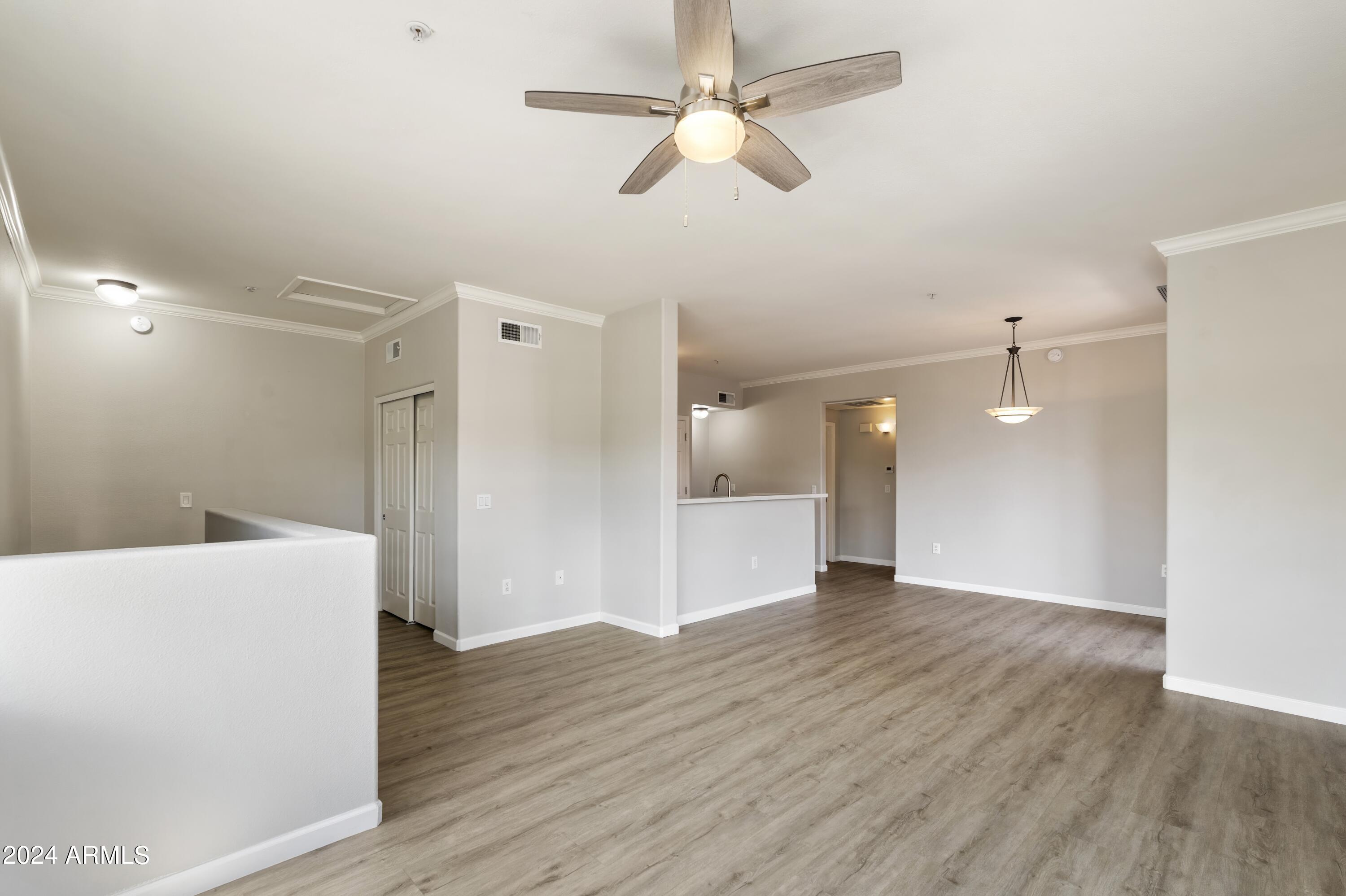 19777 N 76TH Street, 2216