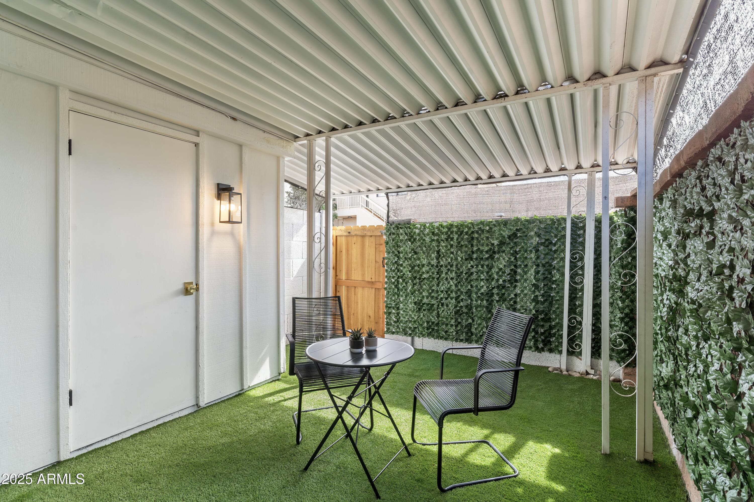 3002 N 32ND Street, 8