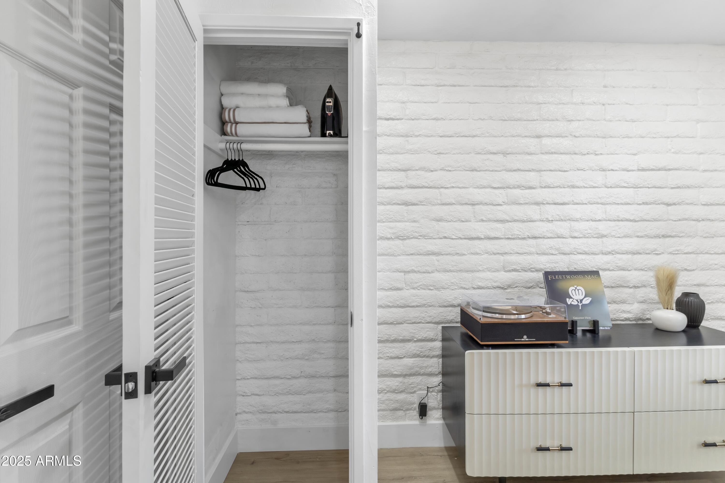 3002 N 32ND Street, 8