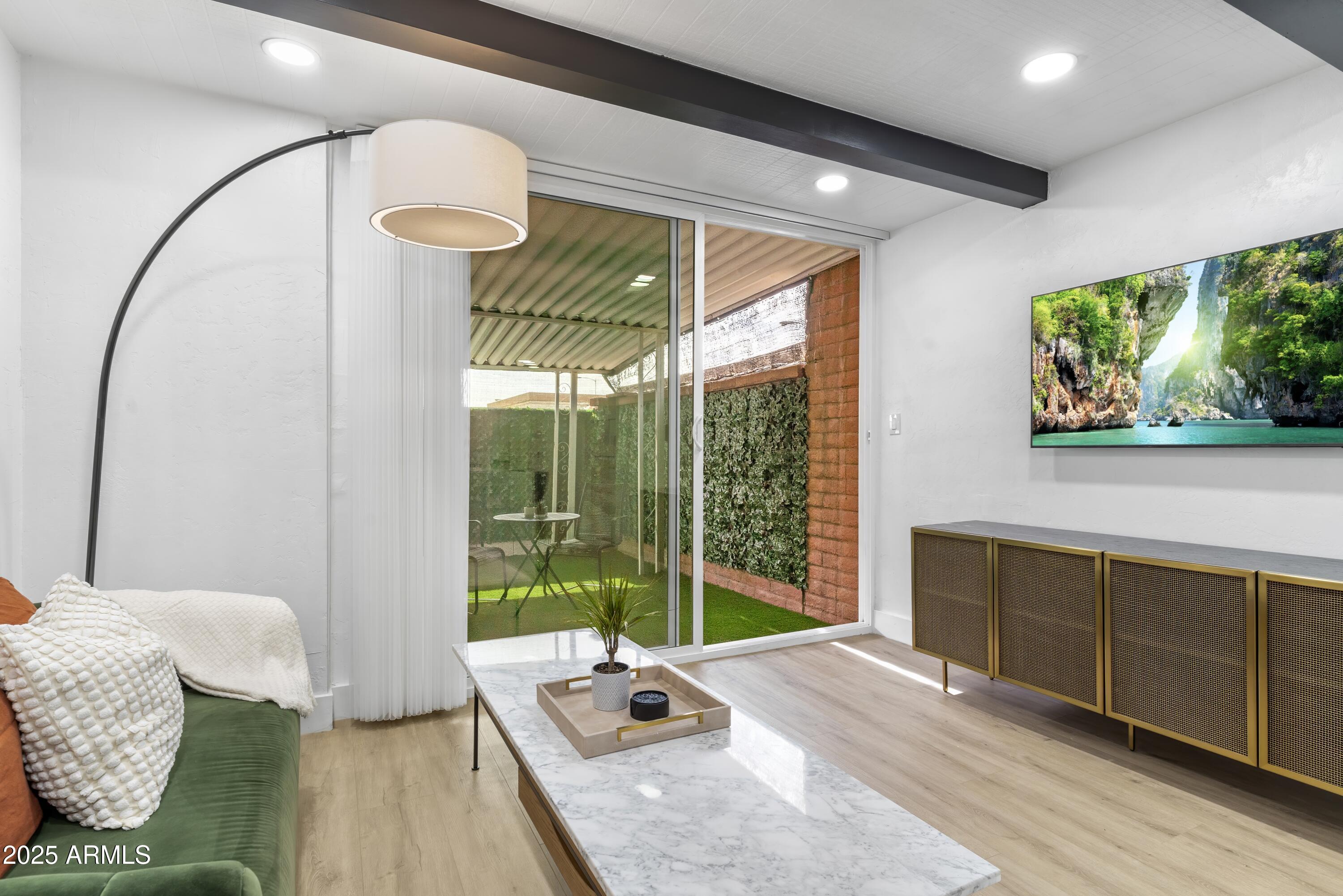 3002 N 32ND Street, 8