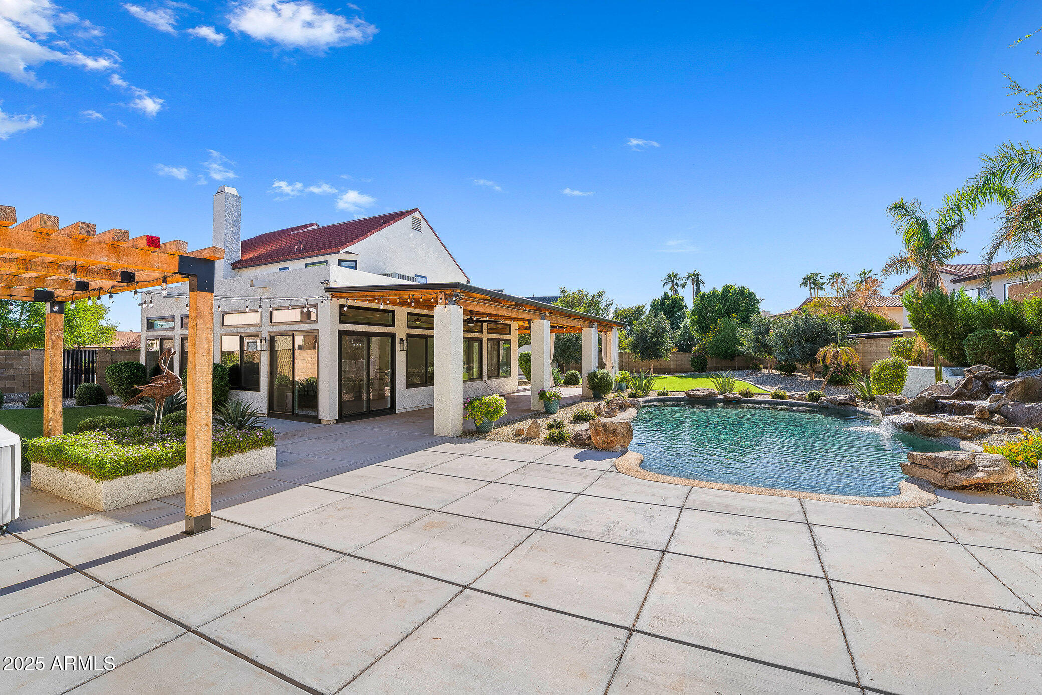 5012 E BLANCHE Drive