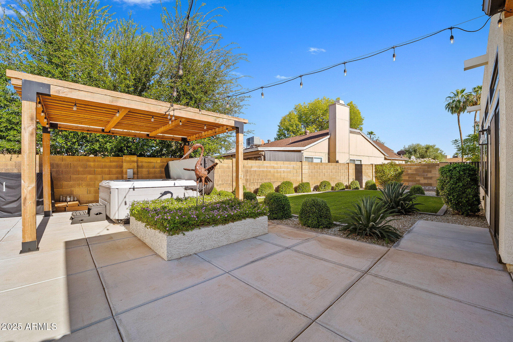 5012 E BLANCHE Drive