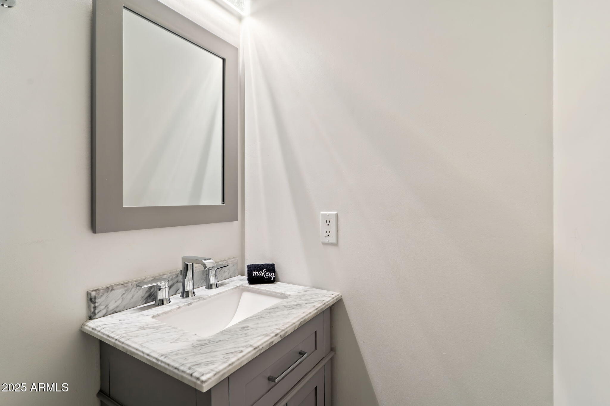 7313 E VIRGINIA Avenue