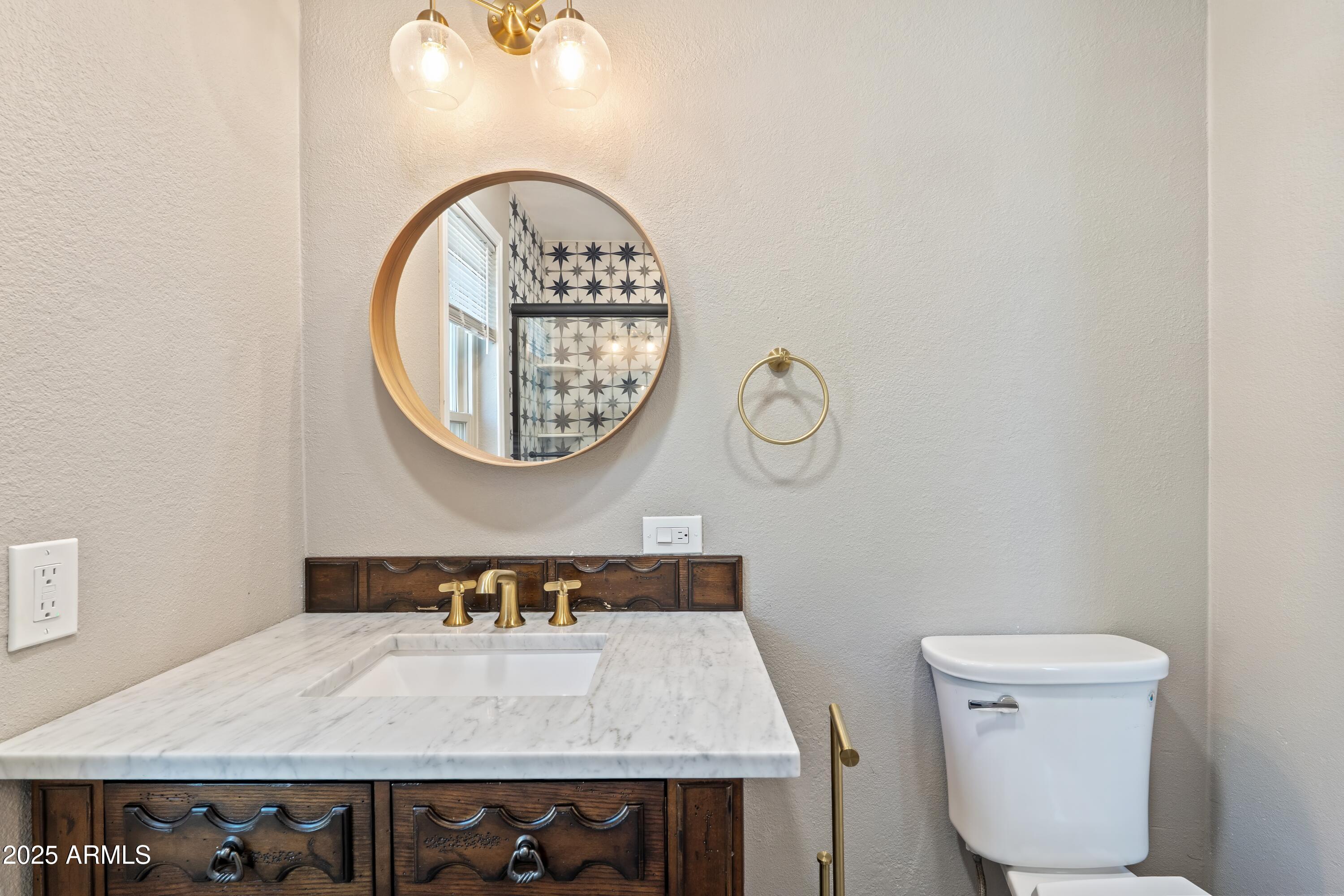 10420 N 11TH Street, 3