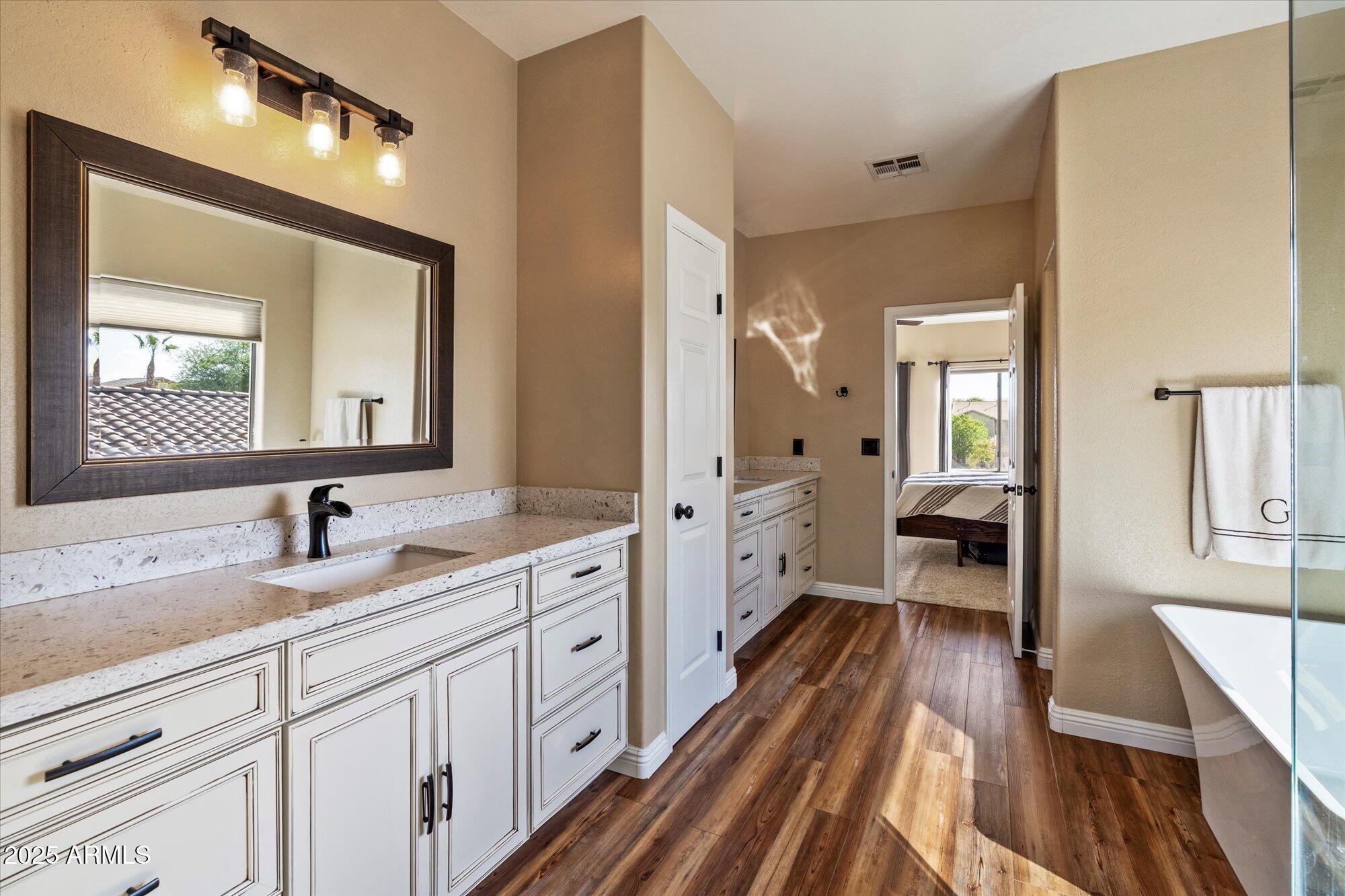 15623 W MACKENZIE Drive, Goodyear