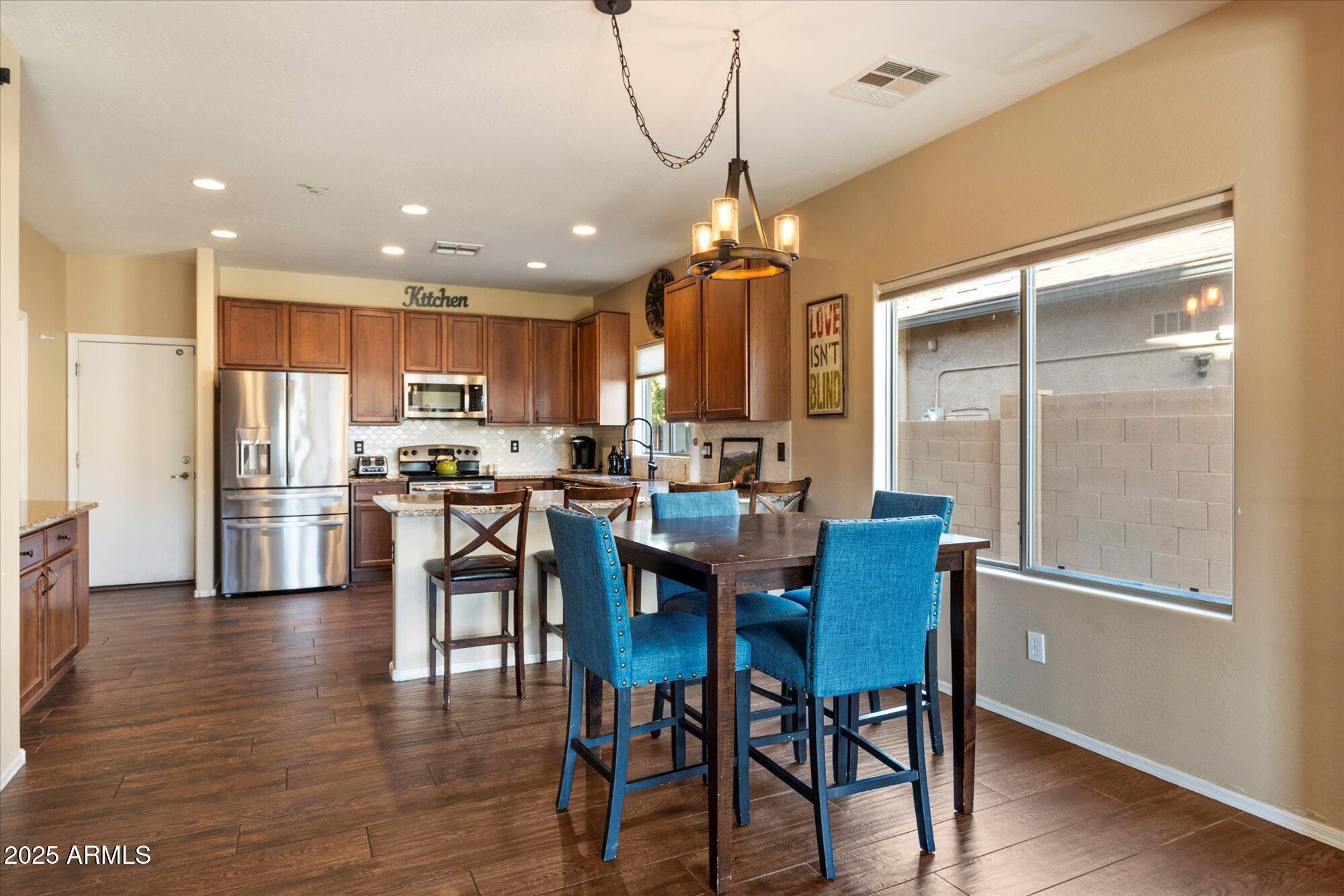 15623 W MACKENZIE Drive, Goodyear