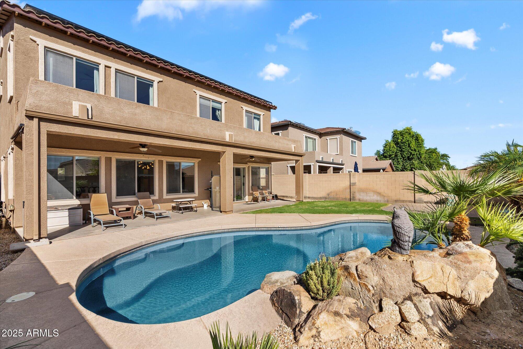 15623 W MACKENZIE Drive, Goodyear