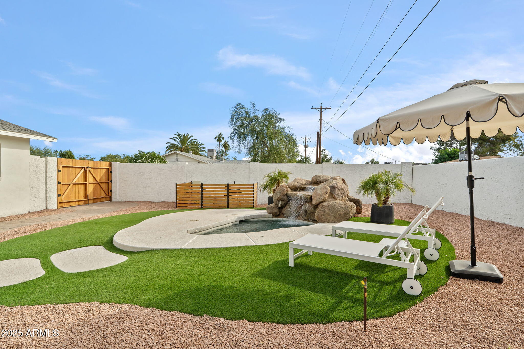 7255 E CORONADO Road