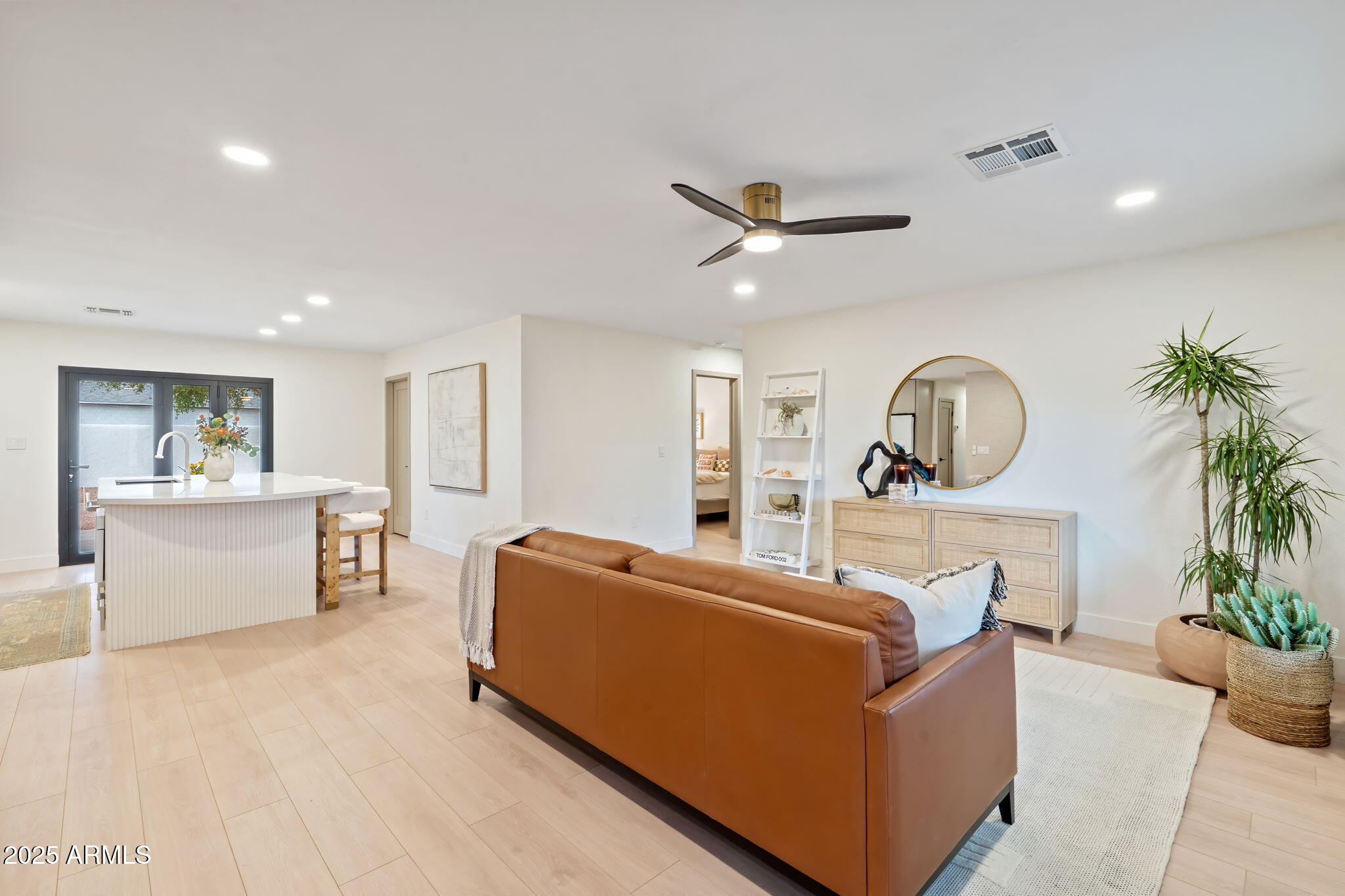 7255 E CORONADO Road