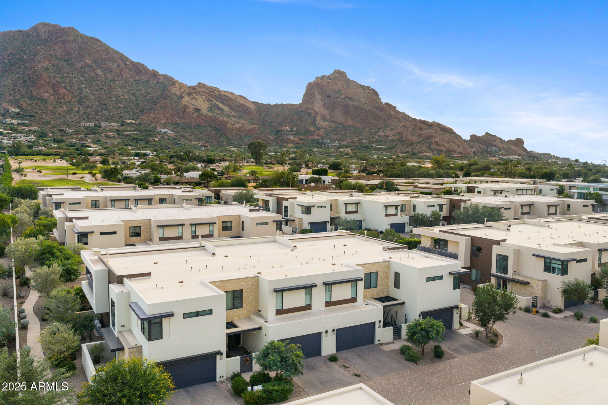 5577 E STELLA Lane