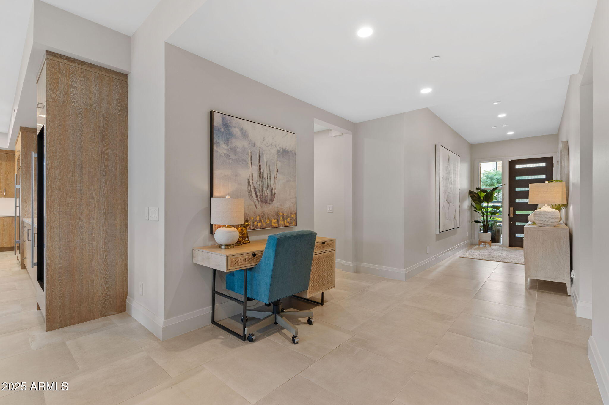 5577 E STELLA Lane
