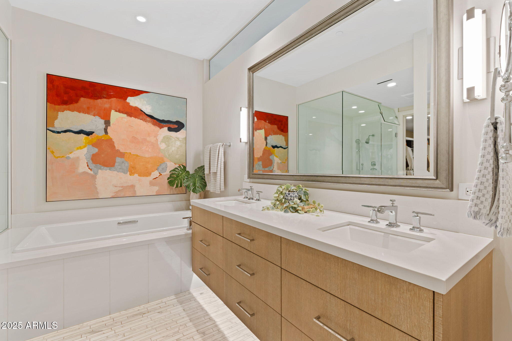 5577 E STELLA Lane