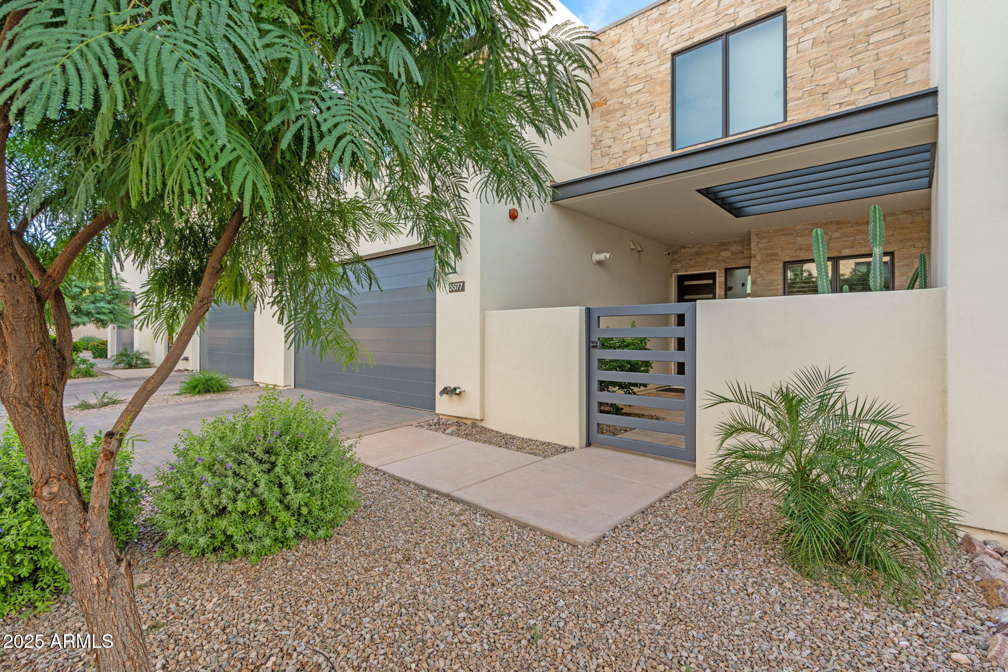 5577 E STELLA Lane