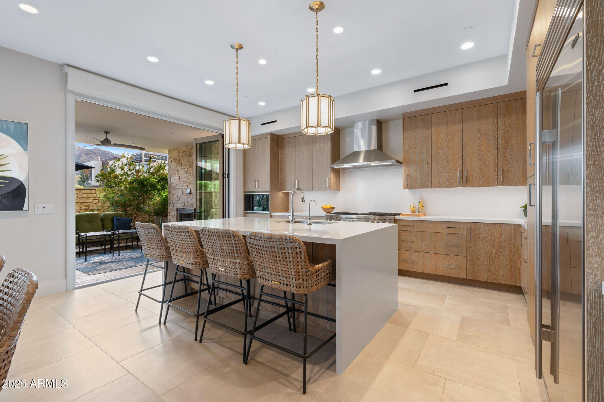 5577 E STELLA Lane
