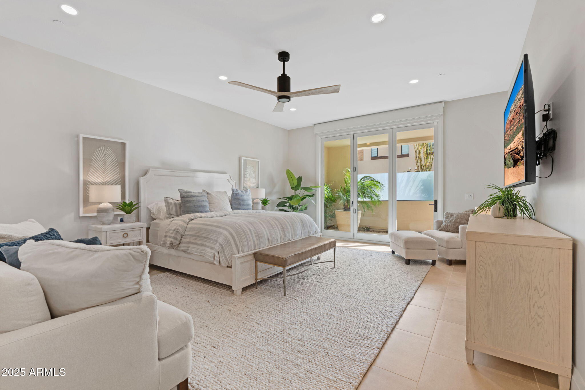 5577 E STELLA Lane