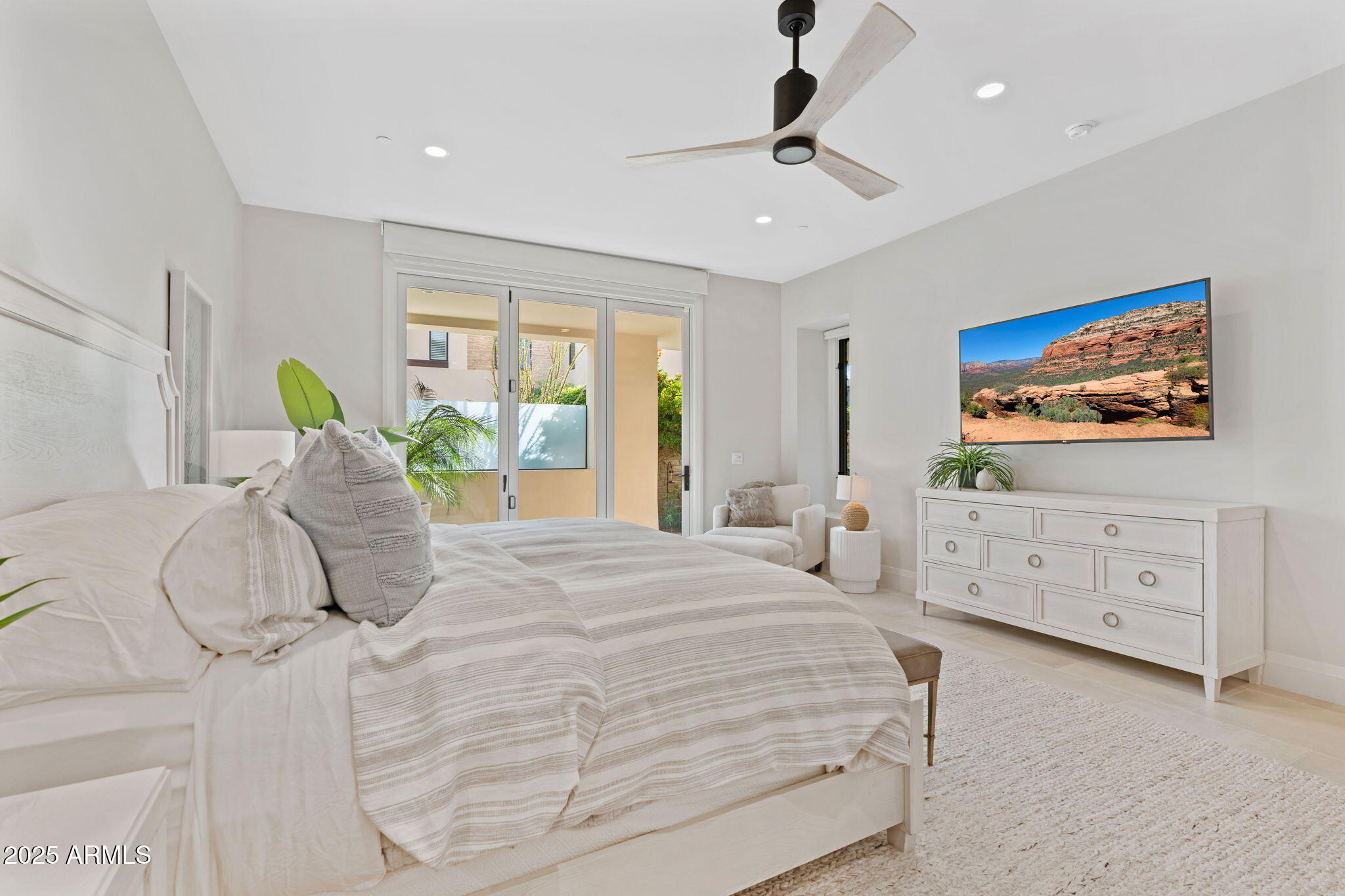 5577 E STELLA Lane
