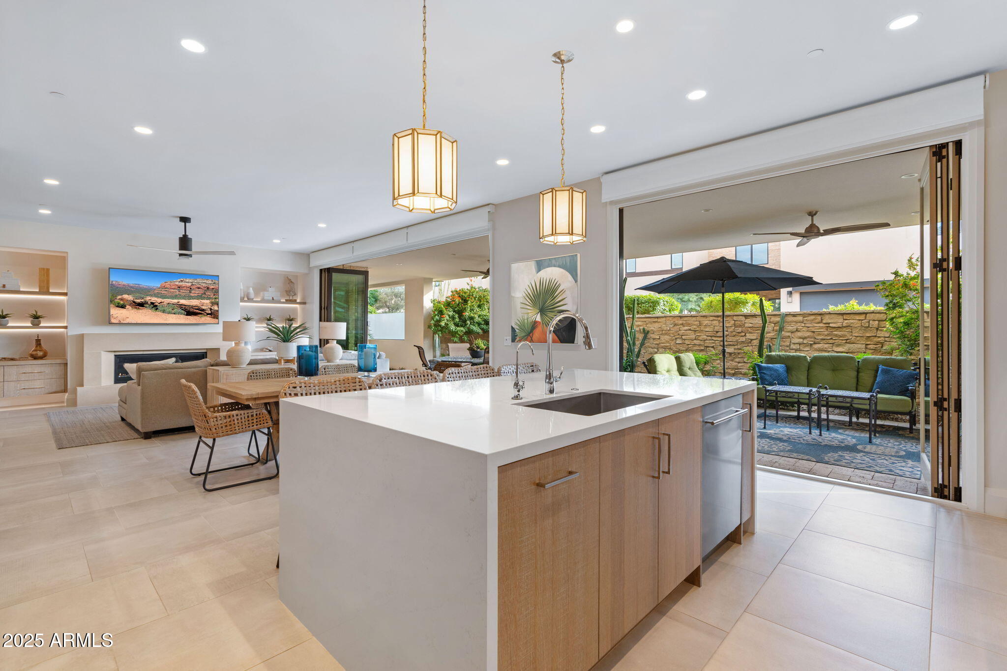 5577 E STELLA Lane