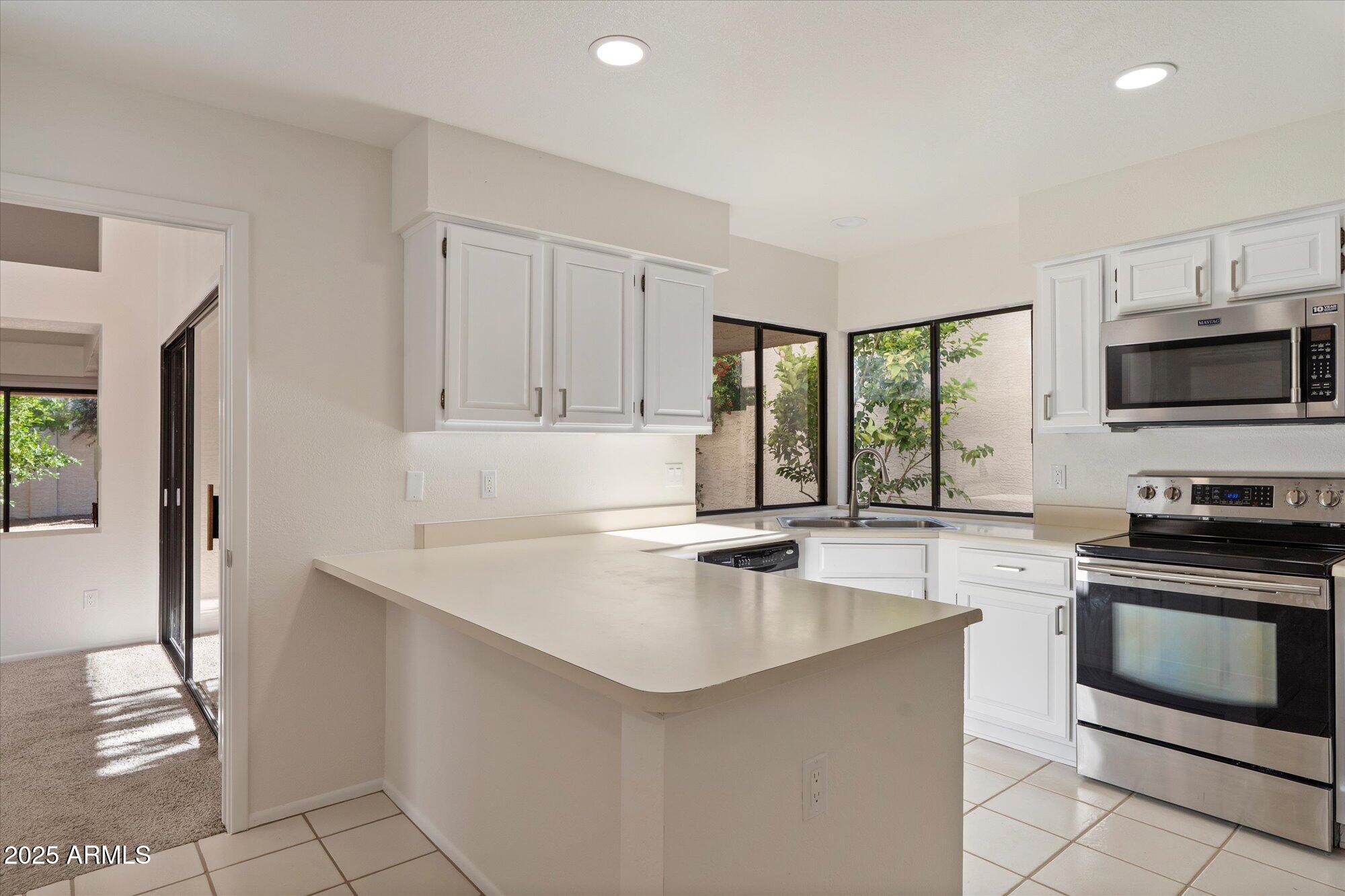 10089 E SAN SALVADOR Drive