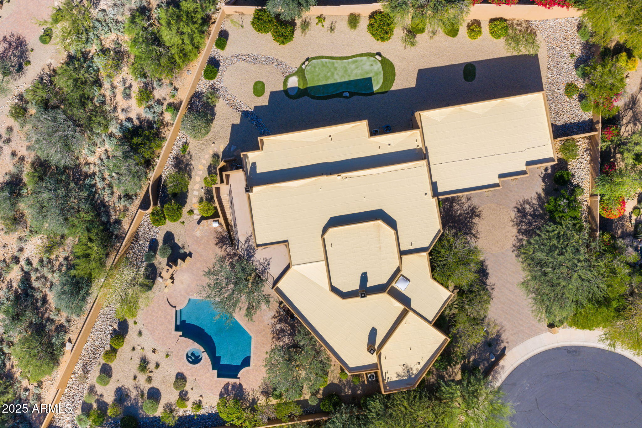 13322 E PARADISE Drive