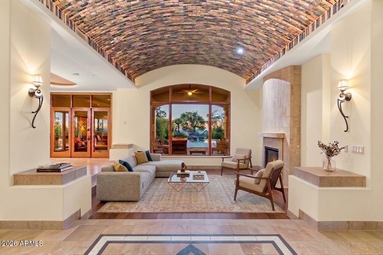 13249 E SUMMIT Drive