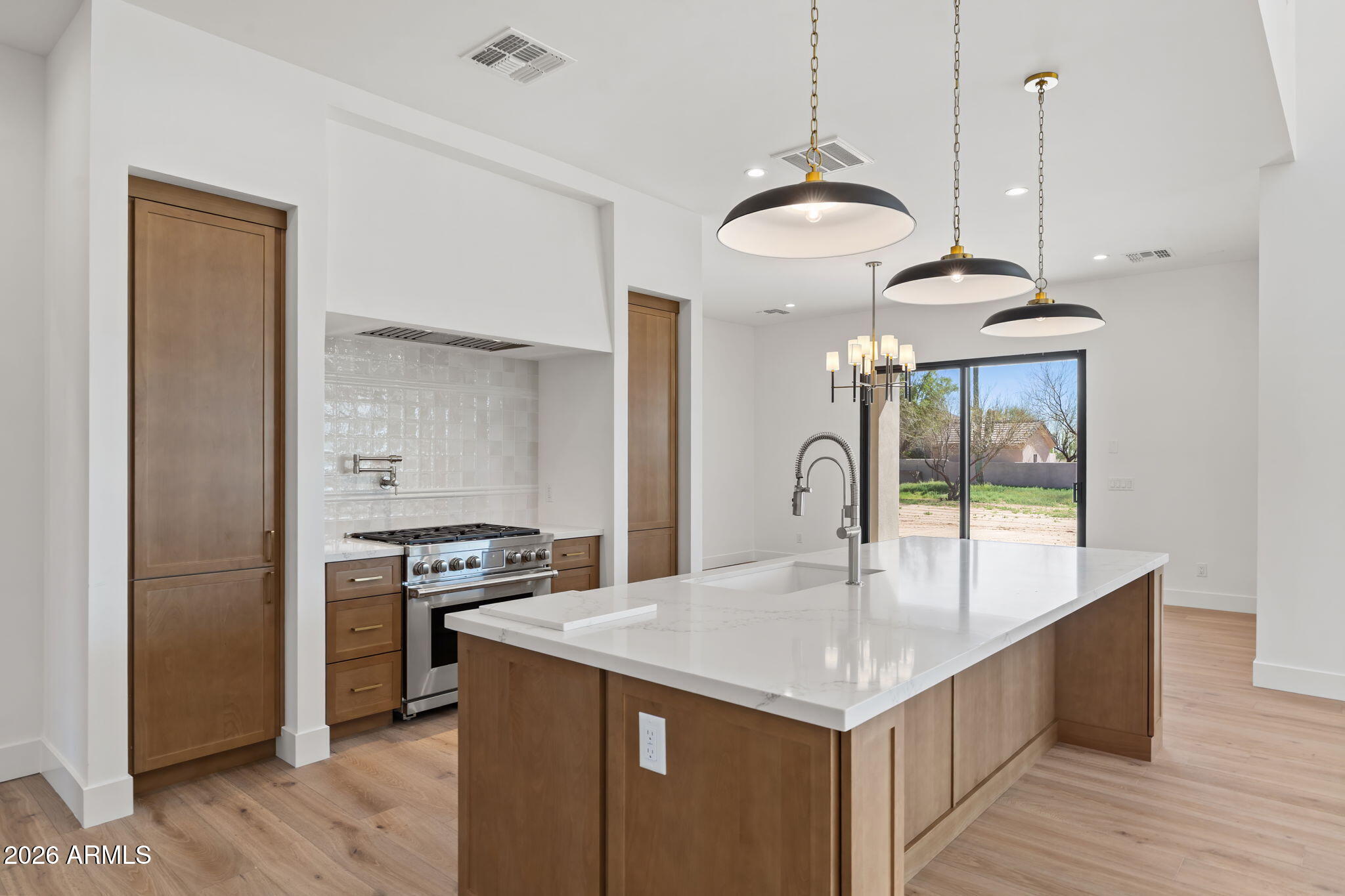 6615 E DOVE VALLEY Road