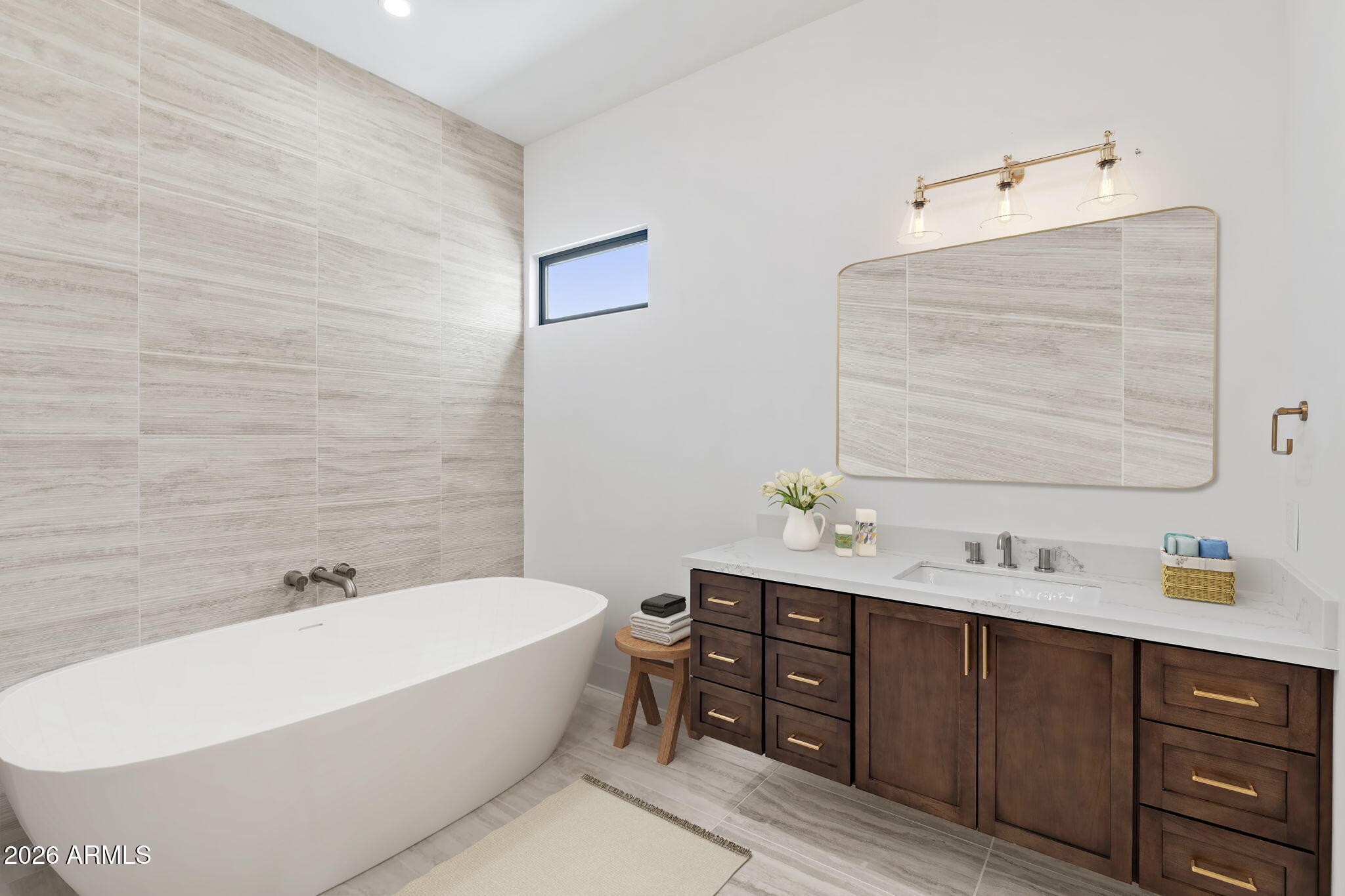 6615 E DOVE VALLEY Road