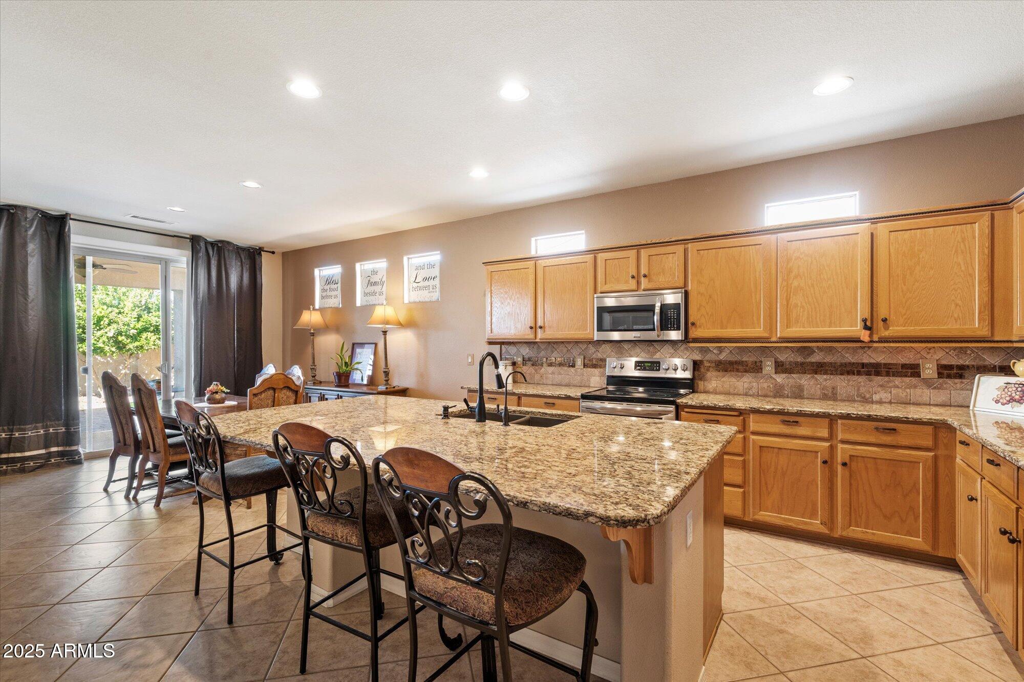 11008 W CIMARRON Drive