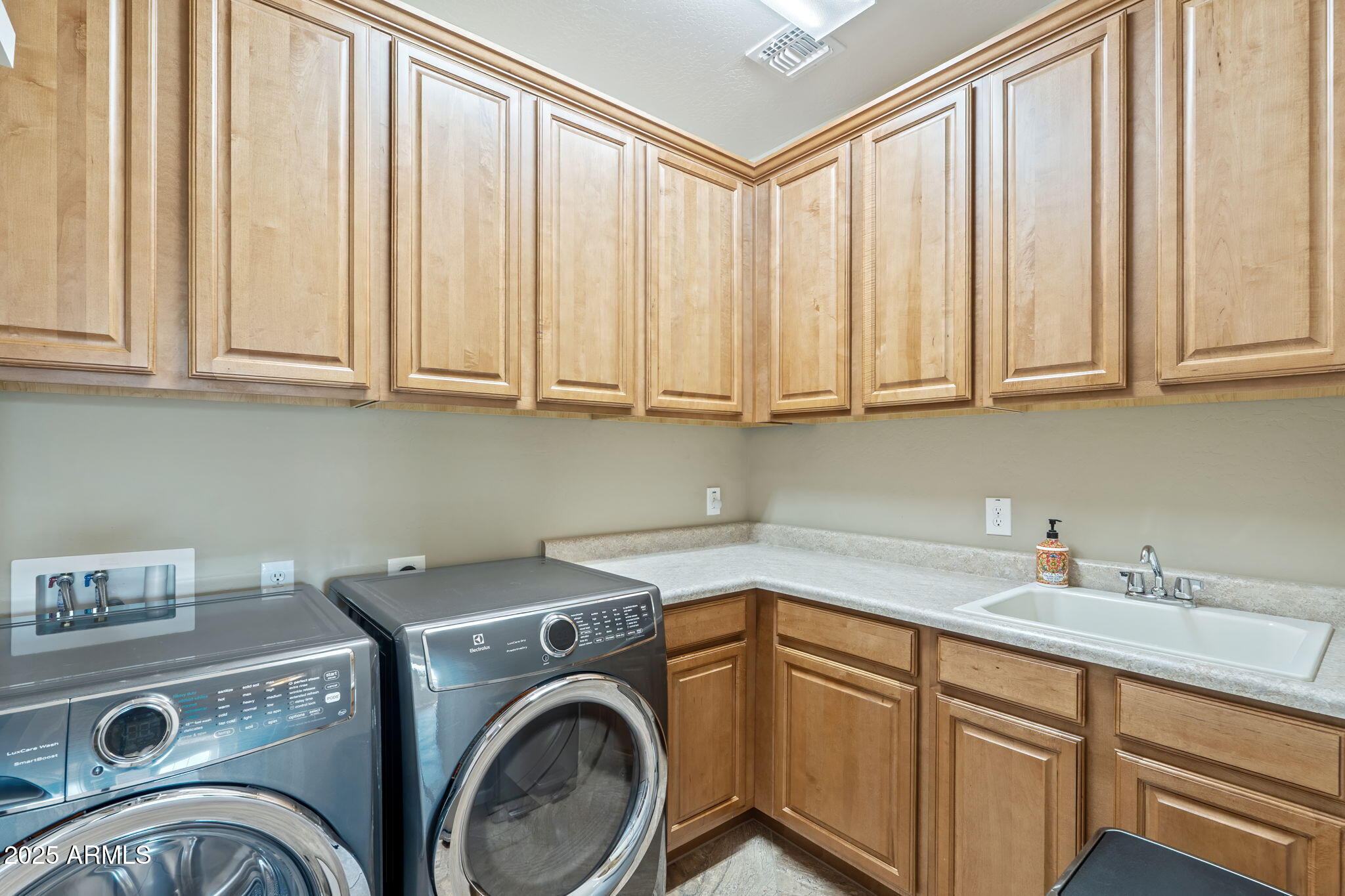80 ALMARTE Circle