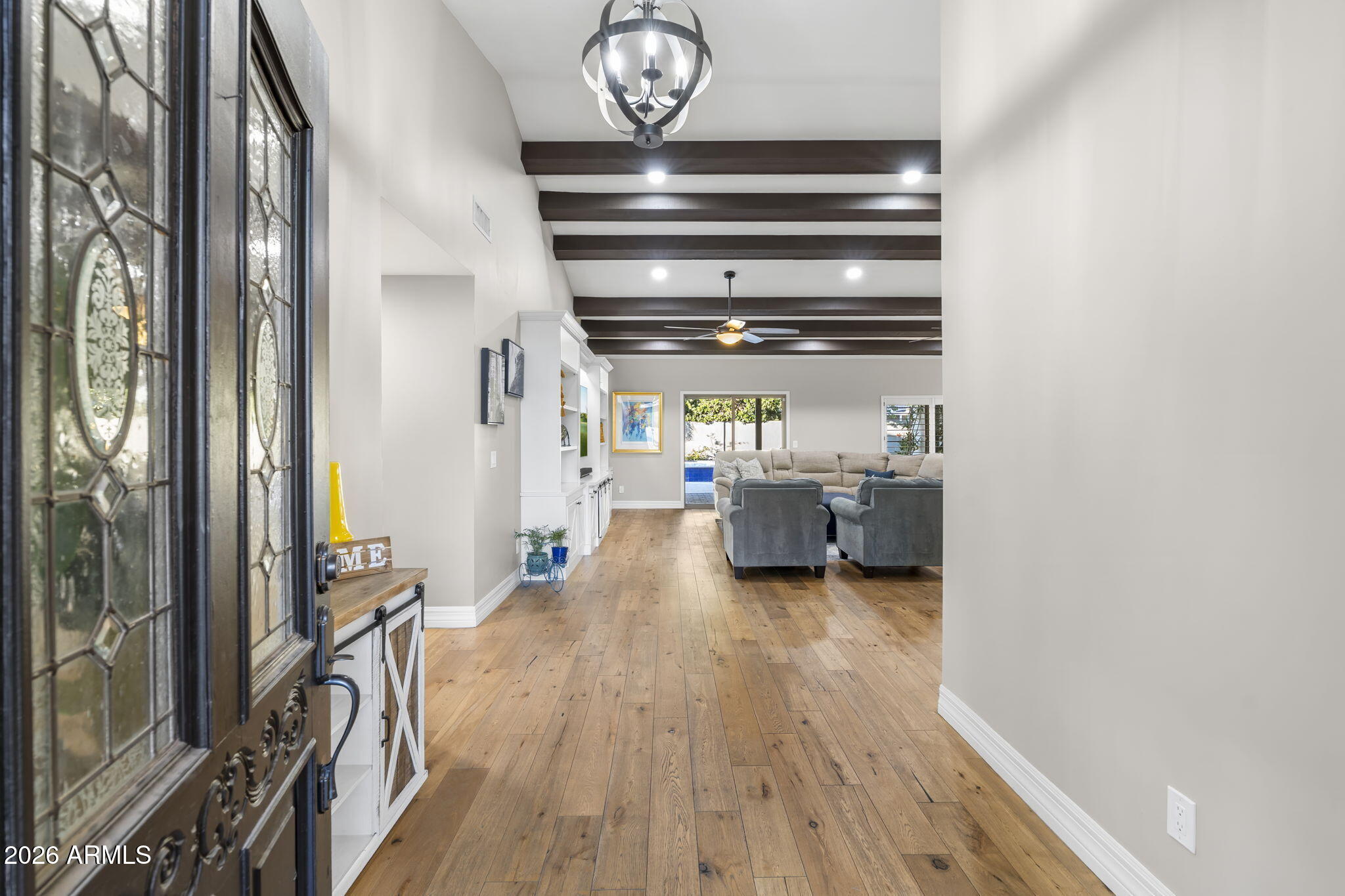 5926 E HARTFORD Avenue