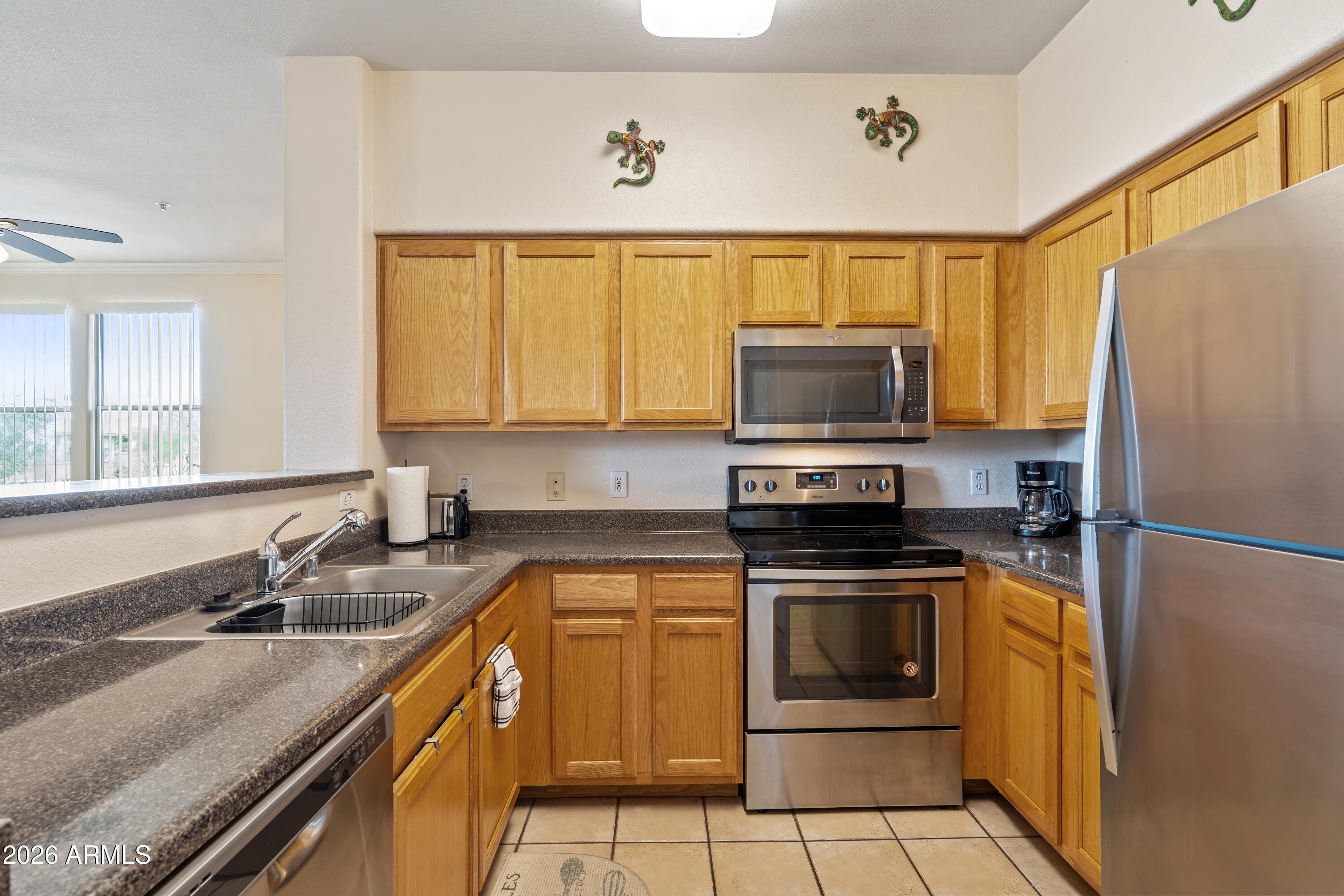 20100 N 78TH Place 2196