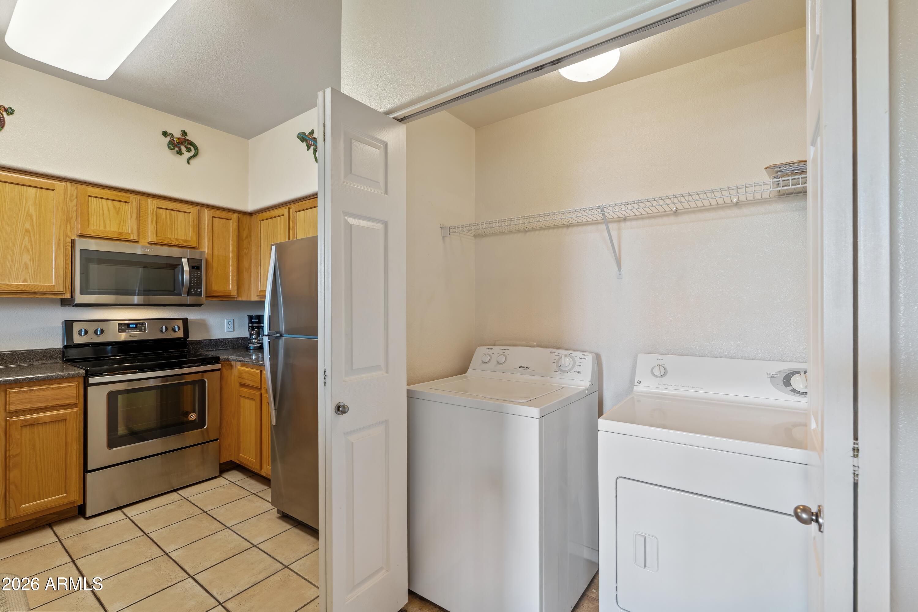 20100 N 78TH Place 2196