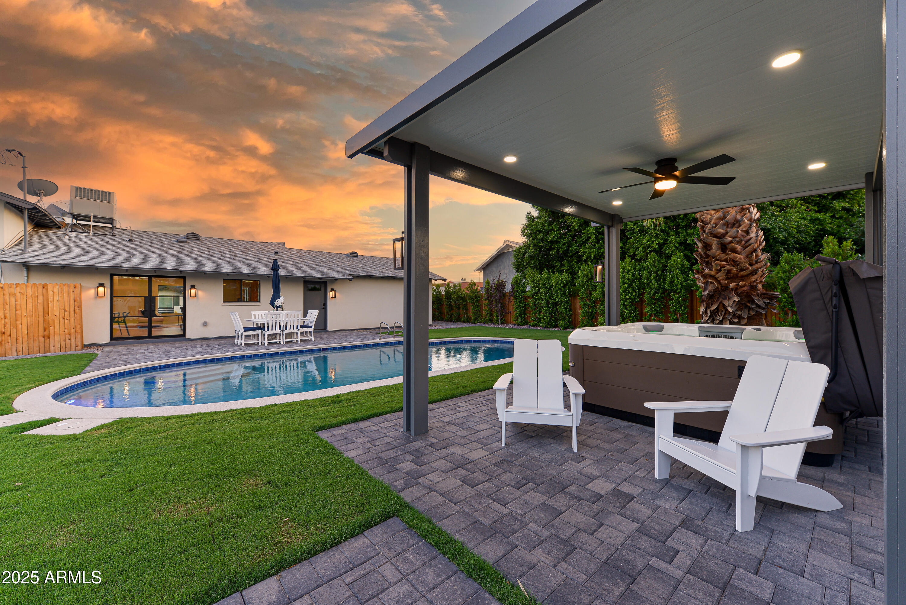 8532 E SAN MIGUEL Avenue