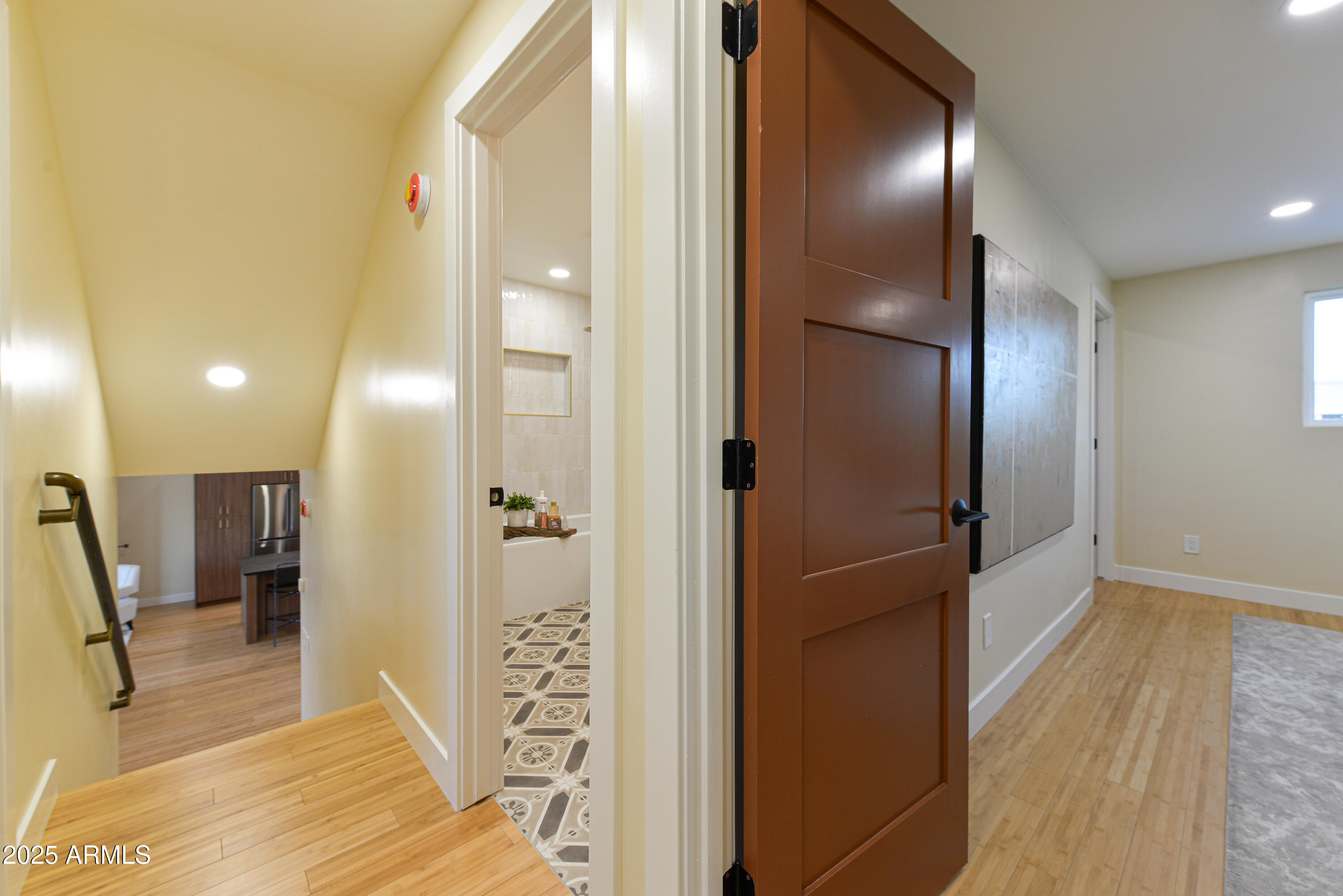 8532 E SAN MIGUEL Avenue