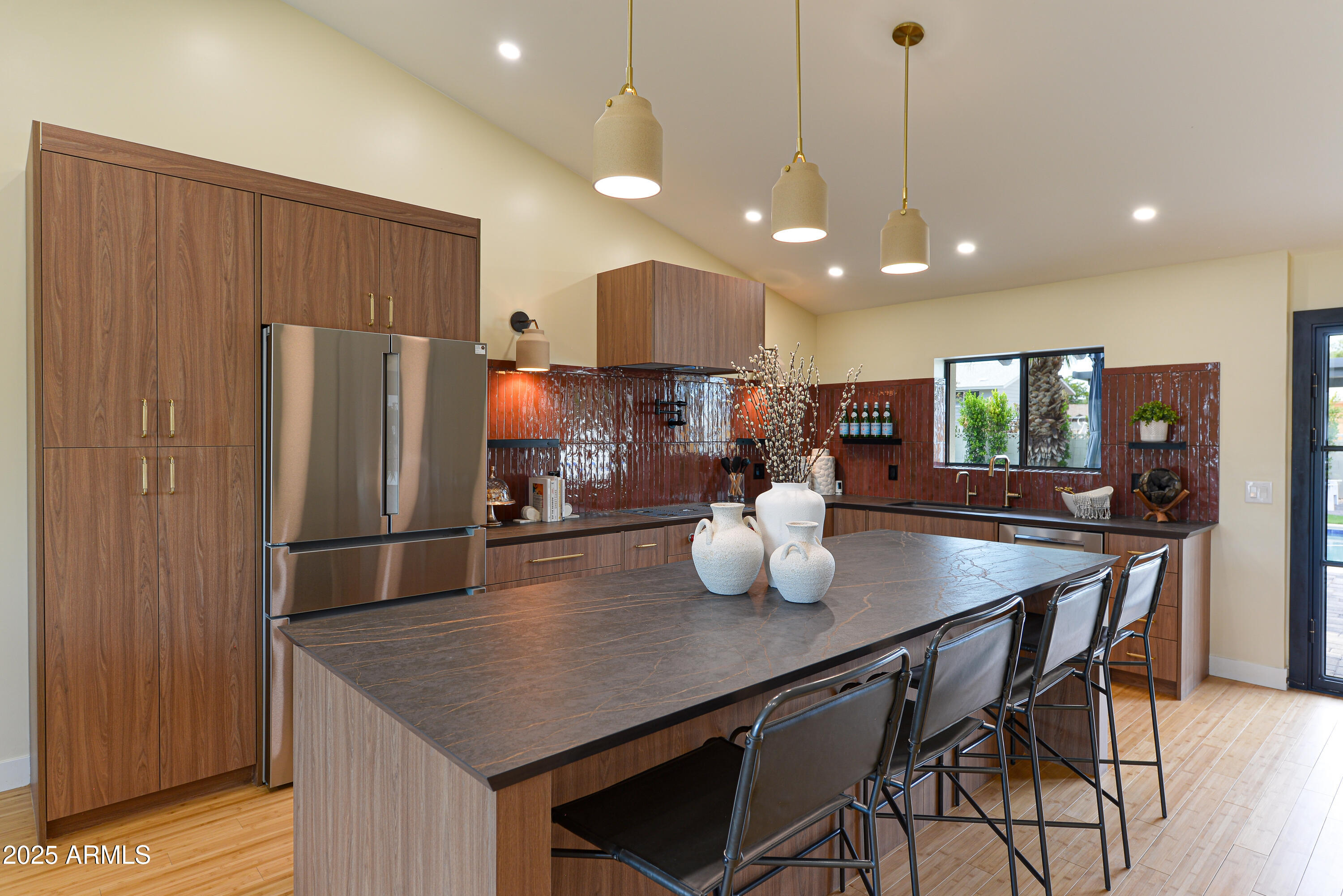 8532 E SAN MIGUEL Avenue